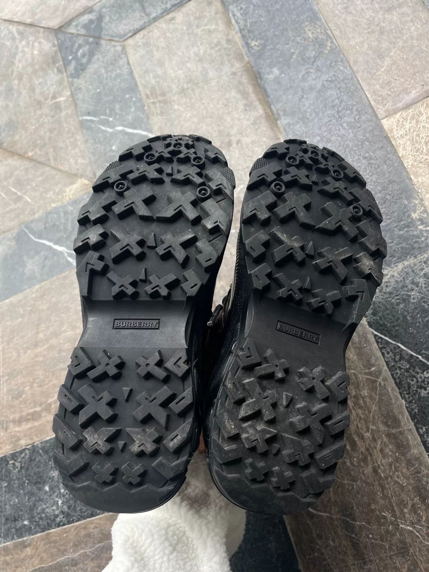 Burberry Burberry Outdoor Travel Shoes Size US 10 / EU 43 - 4 Thumbnail