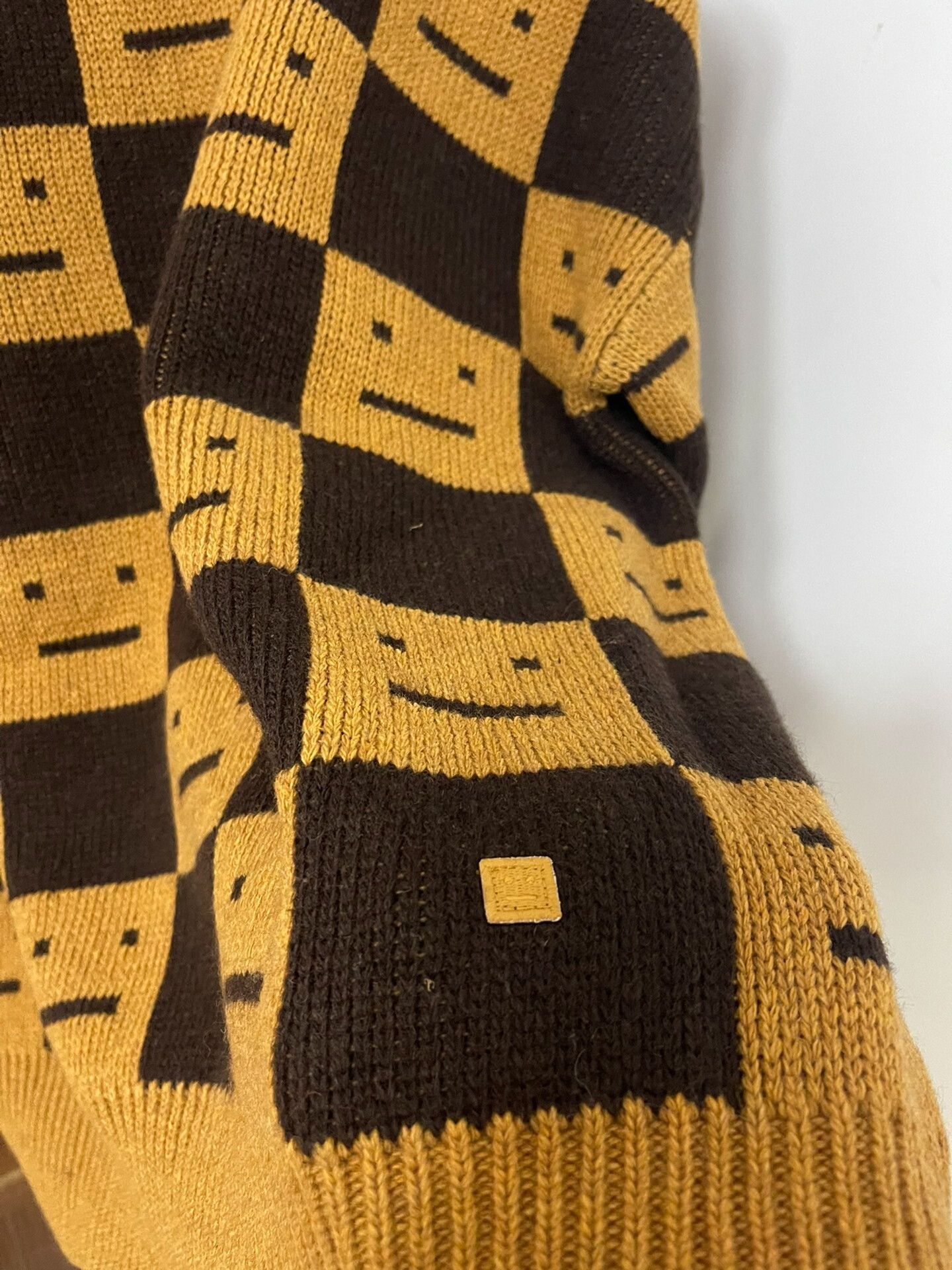 Acne Studios Acne Studios Checkered Knit Sweater Size XS / US 0-2 / IT 36-38 - 5 Thumbnail