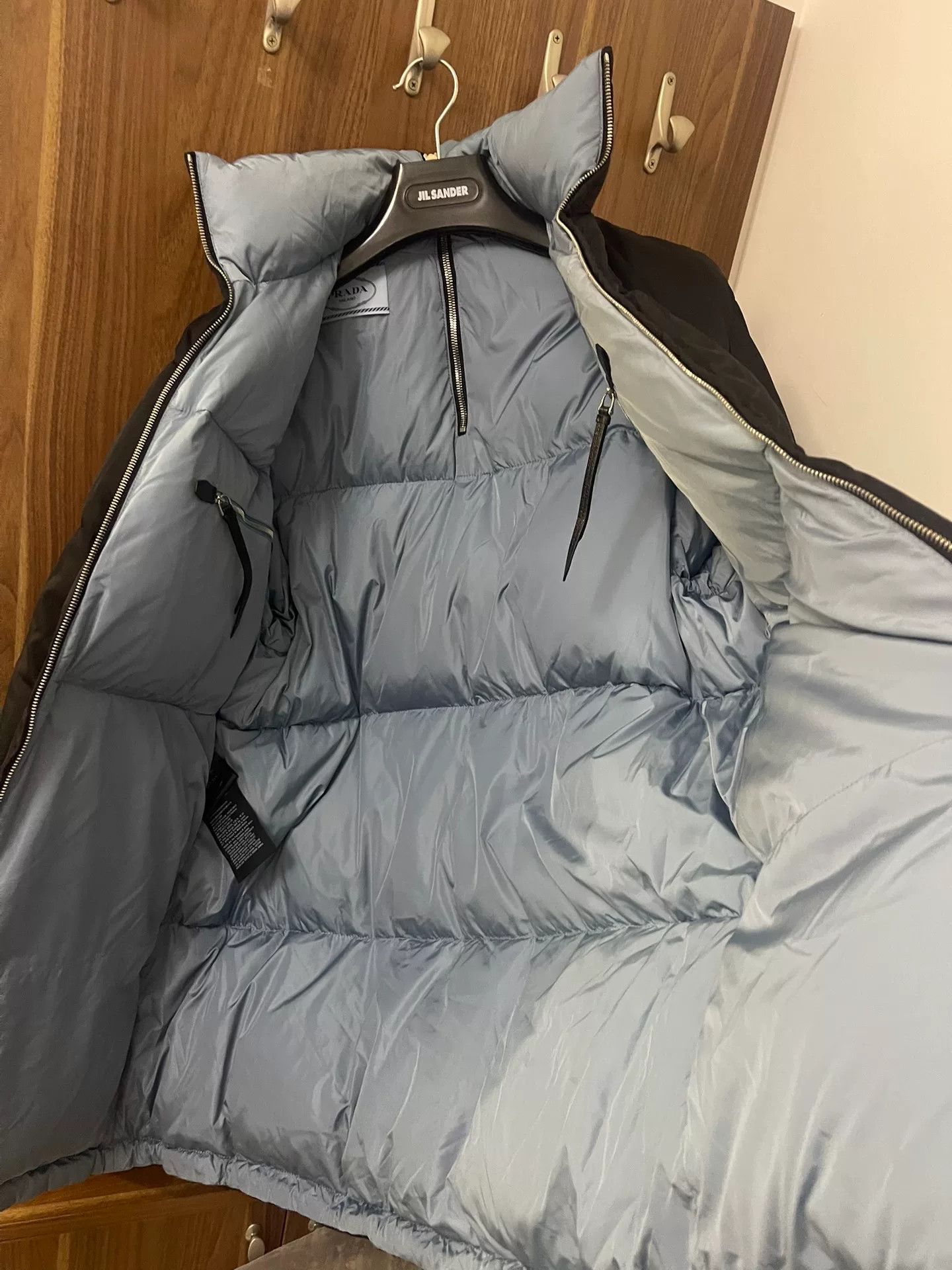 Prada Prada Women's Re-Nylon Puffer Jacket Size XS / US 0-2 / IT 36-38 - 4 Thumbnail