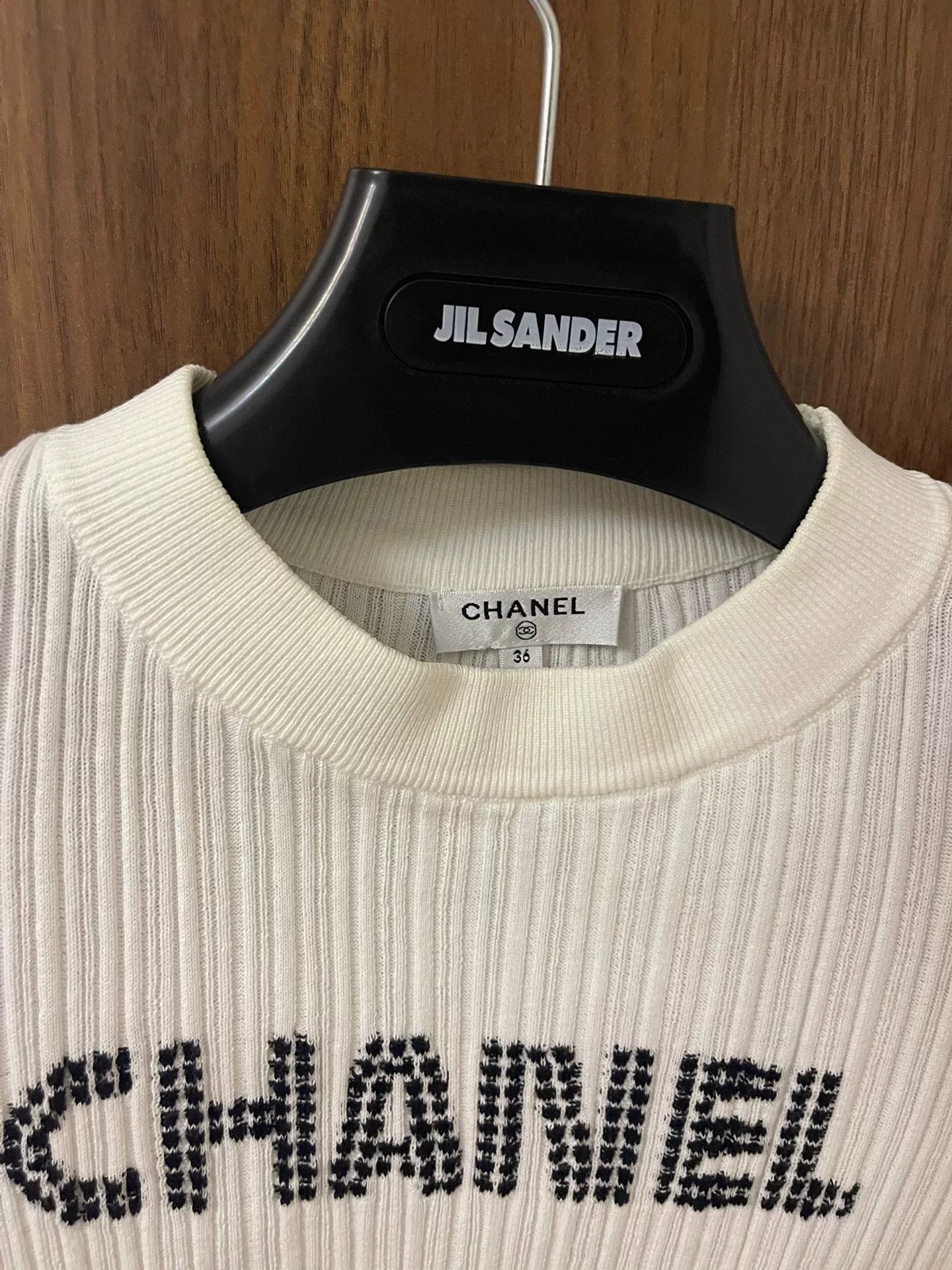 Chanel Chanel Knit Short Sleeve Top Size XS / US 0-2 / IT 36-38 - 4 Thumbnail