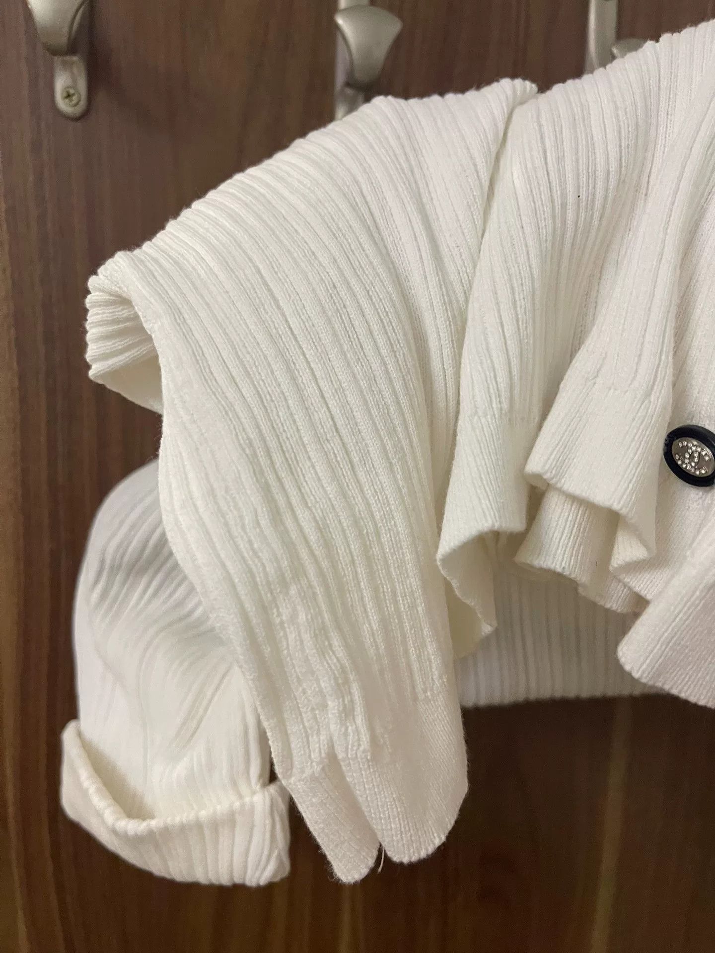 Chanel Chanel Knit Short Sleeve Top Size XS / US 0-2 / IT 36-38 - 6 Thumbnail