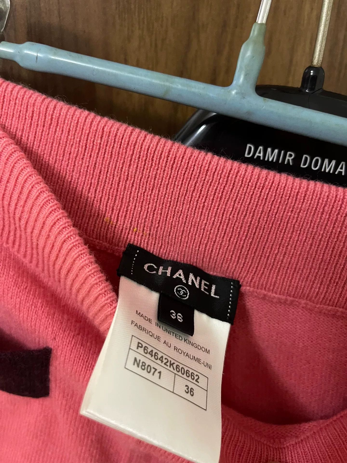Chanel Chanel Pink V-Neck Logo Tank Top Size S / US 4 / IT 40 - 6 Thumbnail