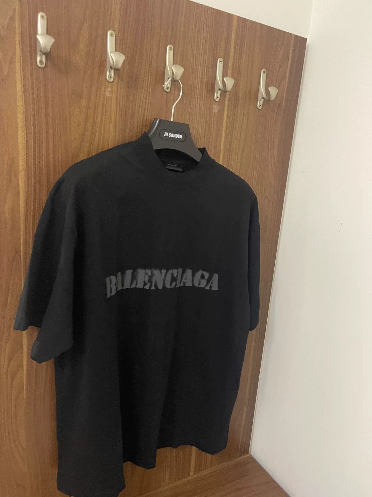 Balenciaga Balenciaga Short Sleeve T-Shirt Size US S / EU 44-46 / 1 - 5 Thumbnail