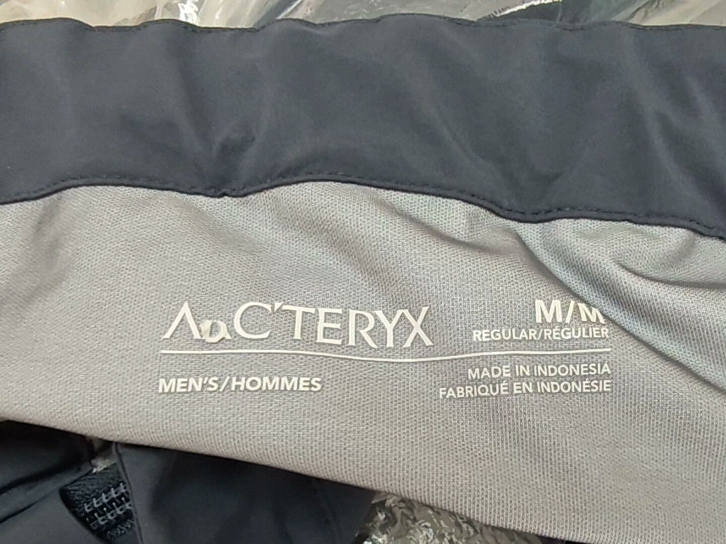 Arc'teryx Arc'teryx Men's Beta Pants Blue Black Size US 30 / EU 46 - 2 Thumbnail