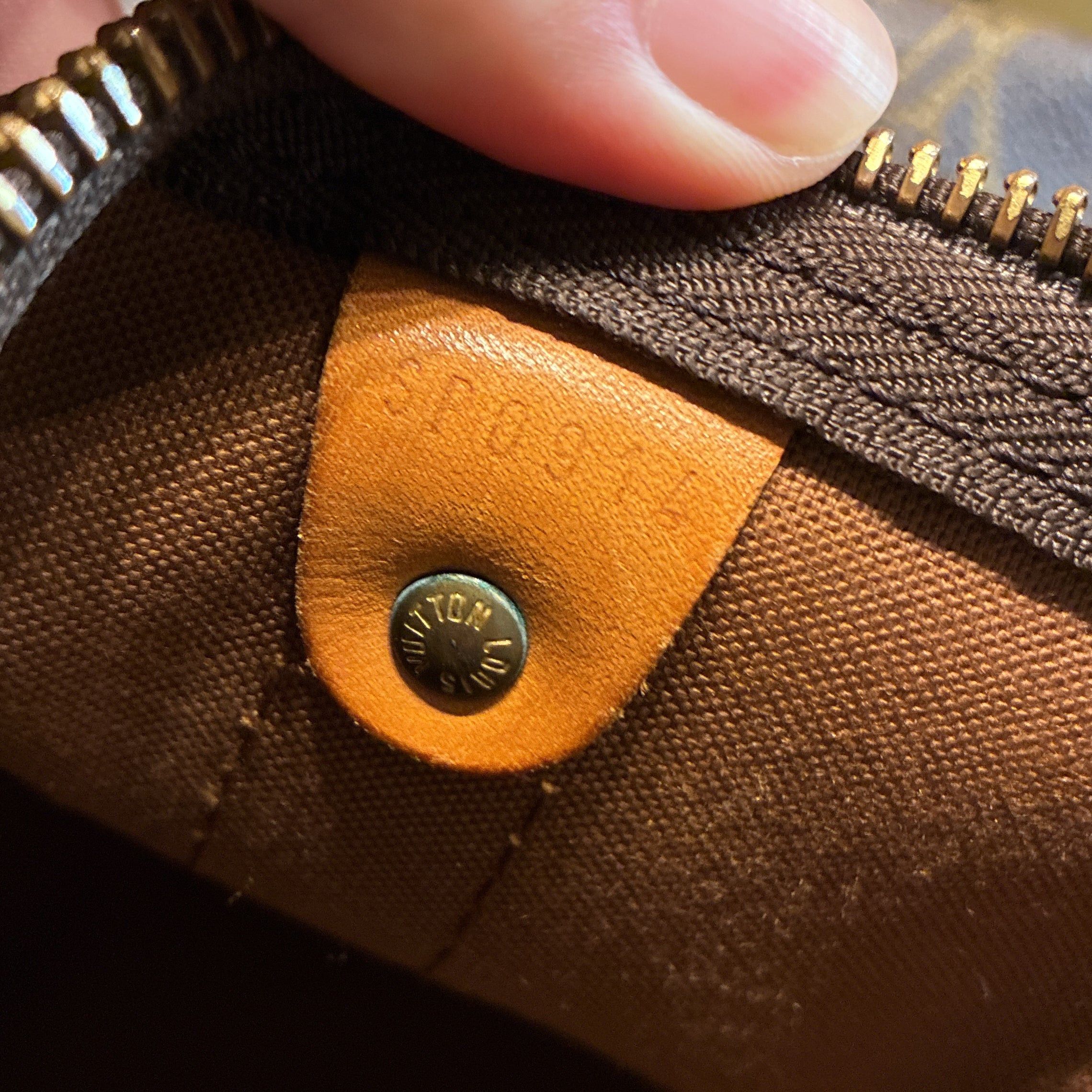 Louis Vuitton Keepall Bag Size ONE SIZE - 9 Thumbnail