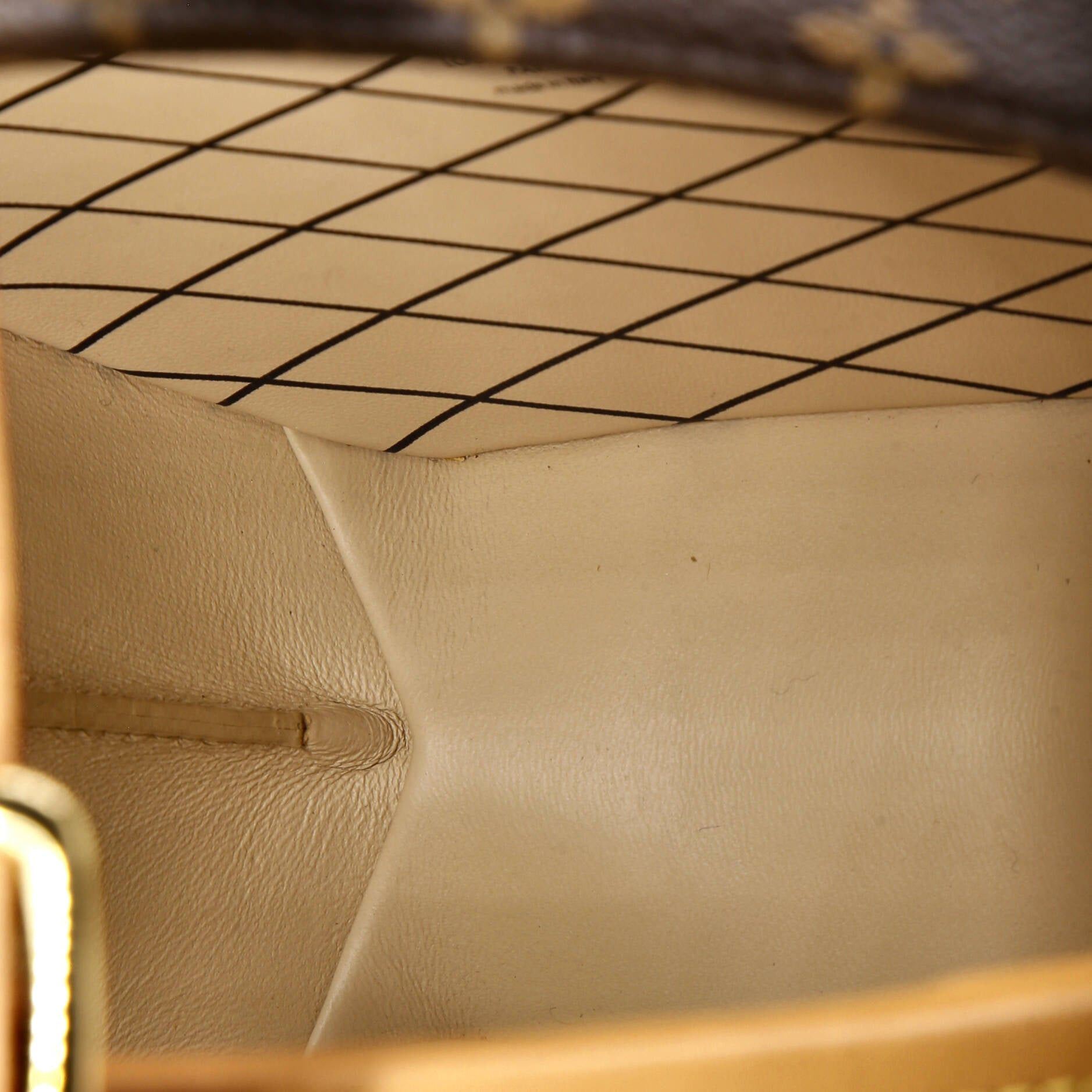 Louis Vuitton Petite Boite Chapeau Bag Size ONE SIZE - 5 Thumbnail