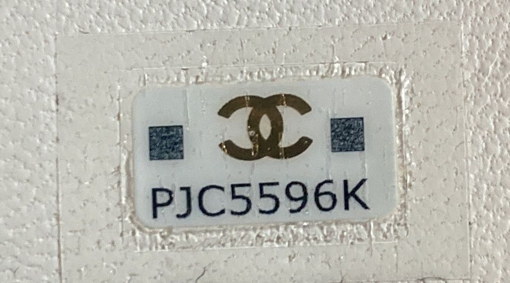 Chanel CC Book Card Holder with Chain Size ONE SIZE - 7 Thumbnail