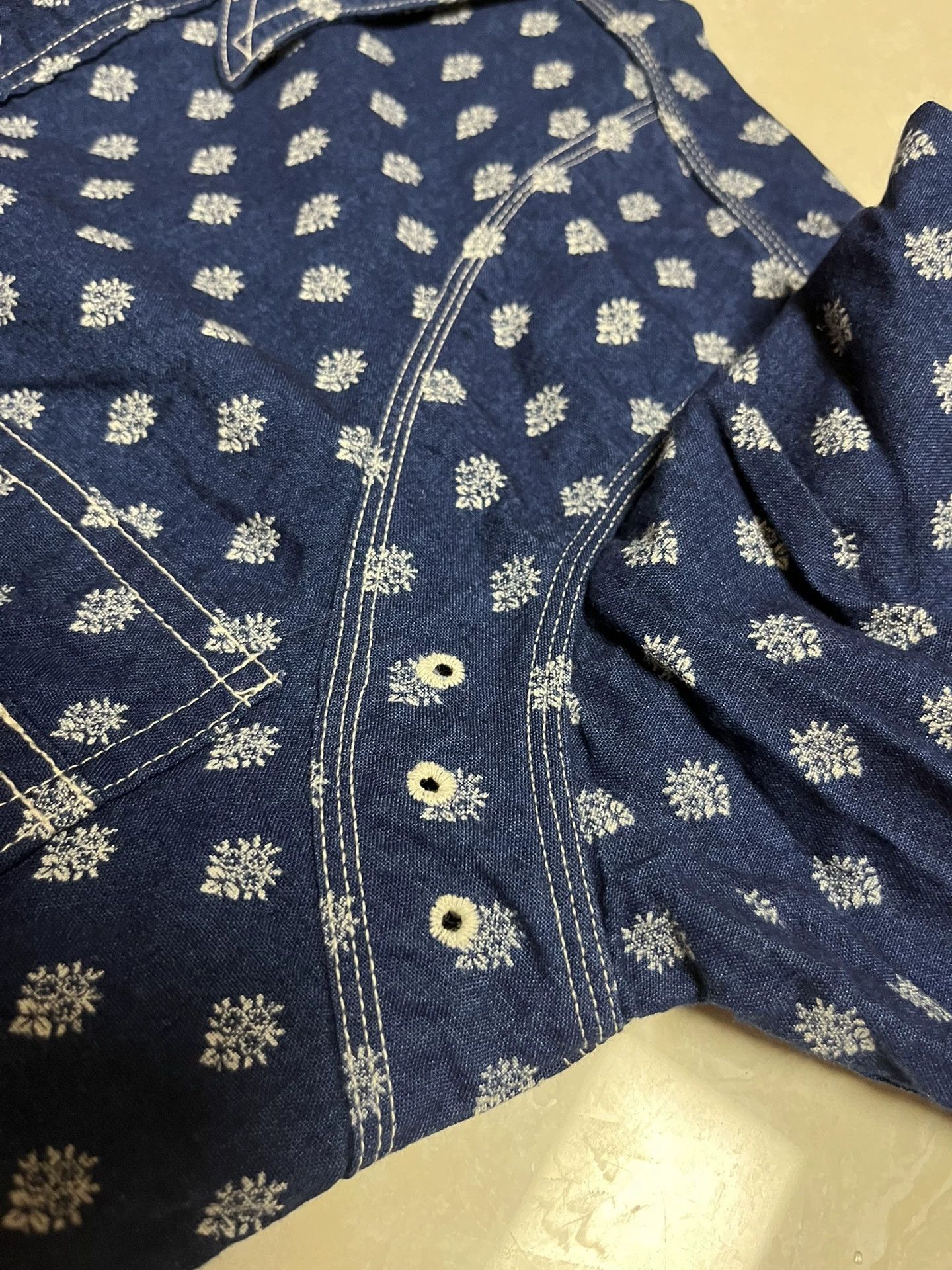 BLACK SIGN Black Indigo Dyed Shirt with Floral Print Size US L / EU 52-54 / 3 - 4 Thumbnail
