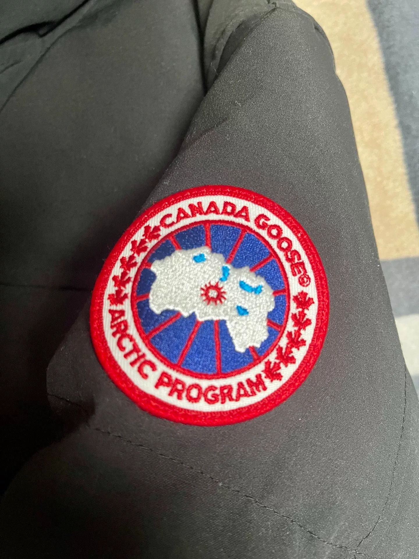 Canada Goose Canada Goose Black Down Jacket for Men Size US S / EU 44-46 / 1 - 2 Thumbnail