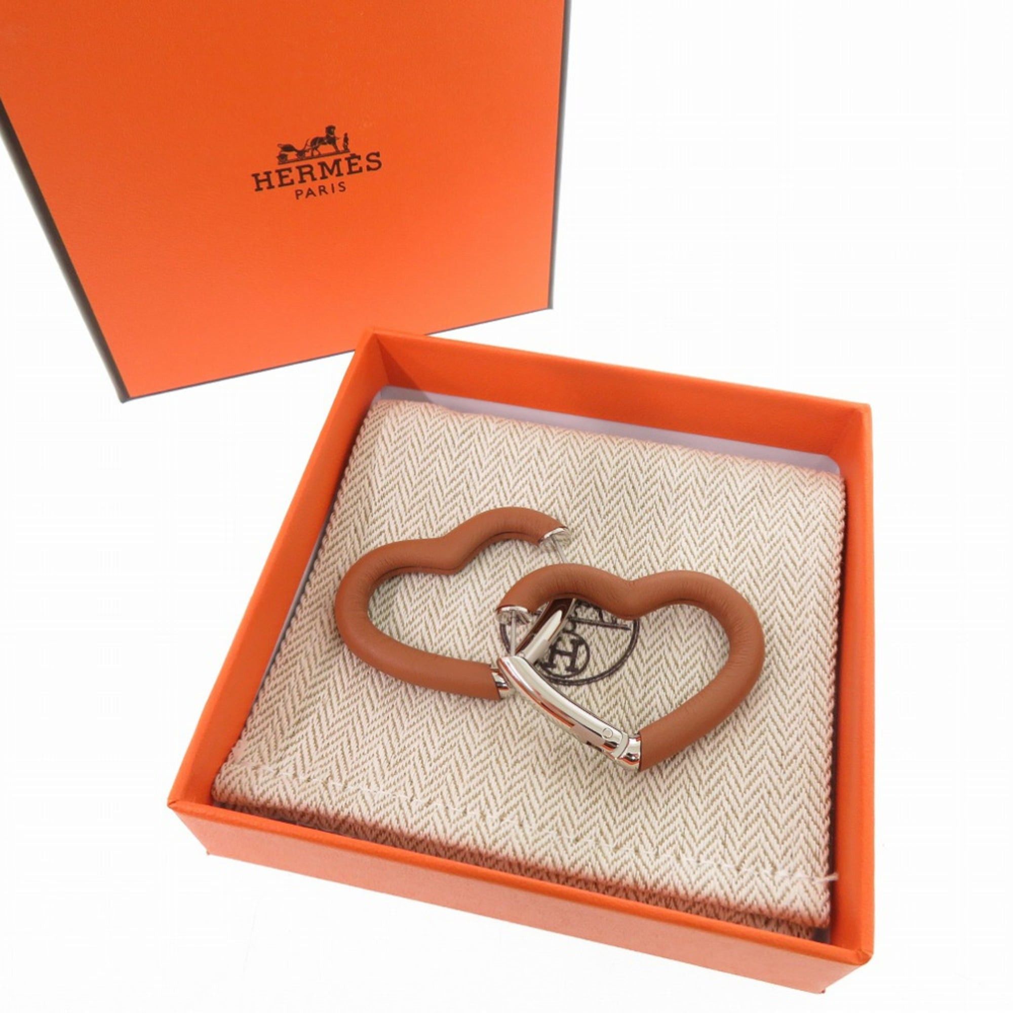 Hermes Hermes Like new Hermès Au Coeur du Faubourg COEUR DU FAUBOURG 500243FKAU earrings in Swift leather, palladium gold, 1401 Size ONE SIZE - 2 Thumbnail