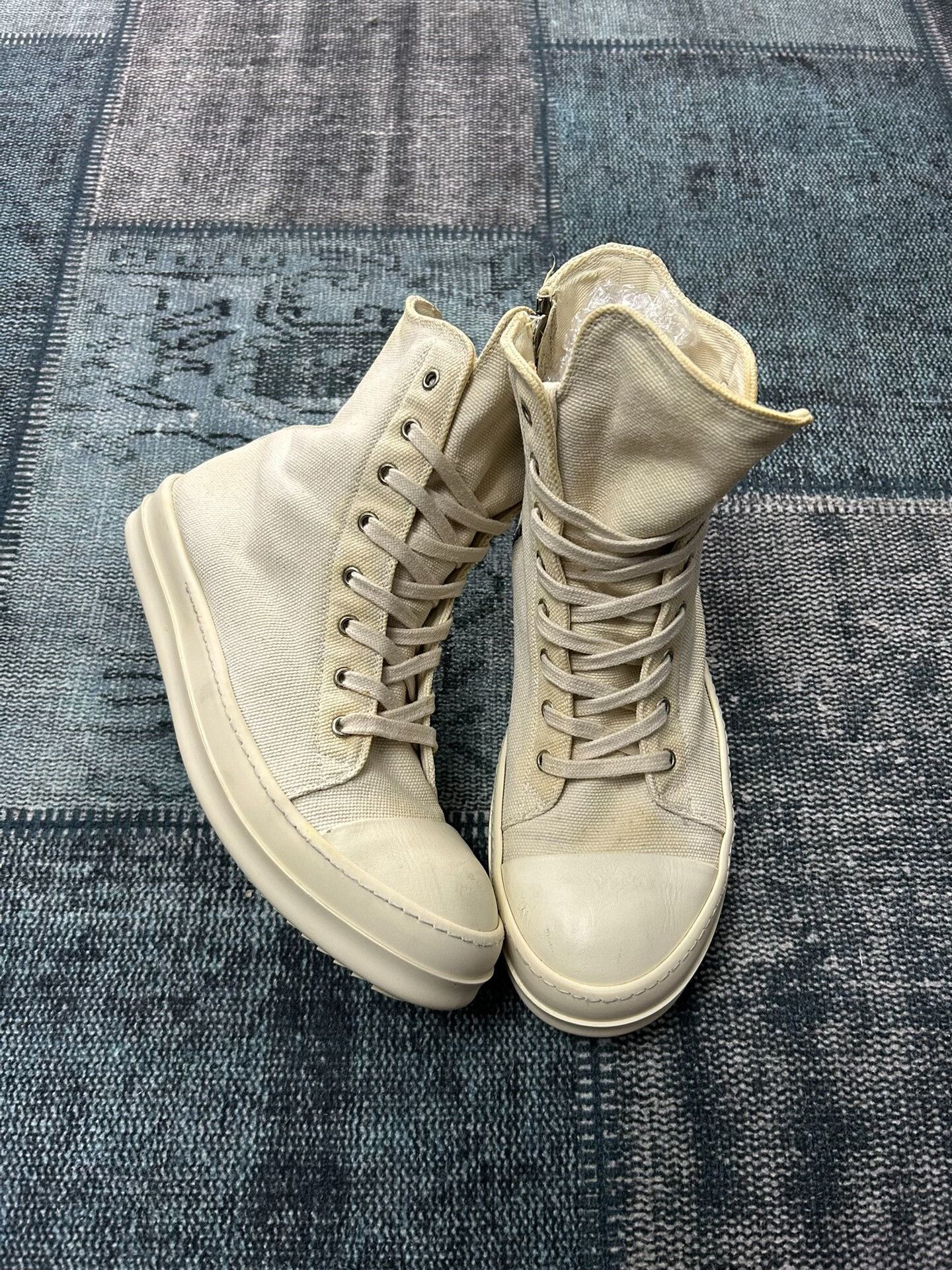 Rick Owens Rick Owens White Canvas Sneakers Size US 8.5 / EU 41-42 - 2 Thumbnail