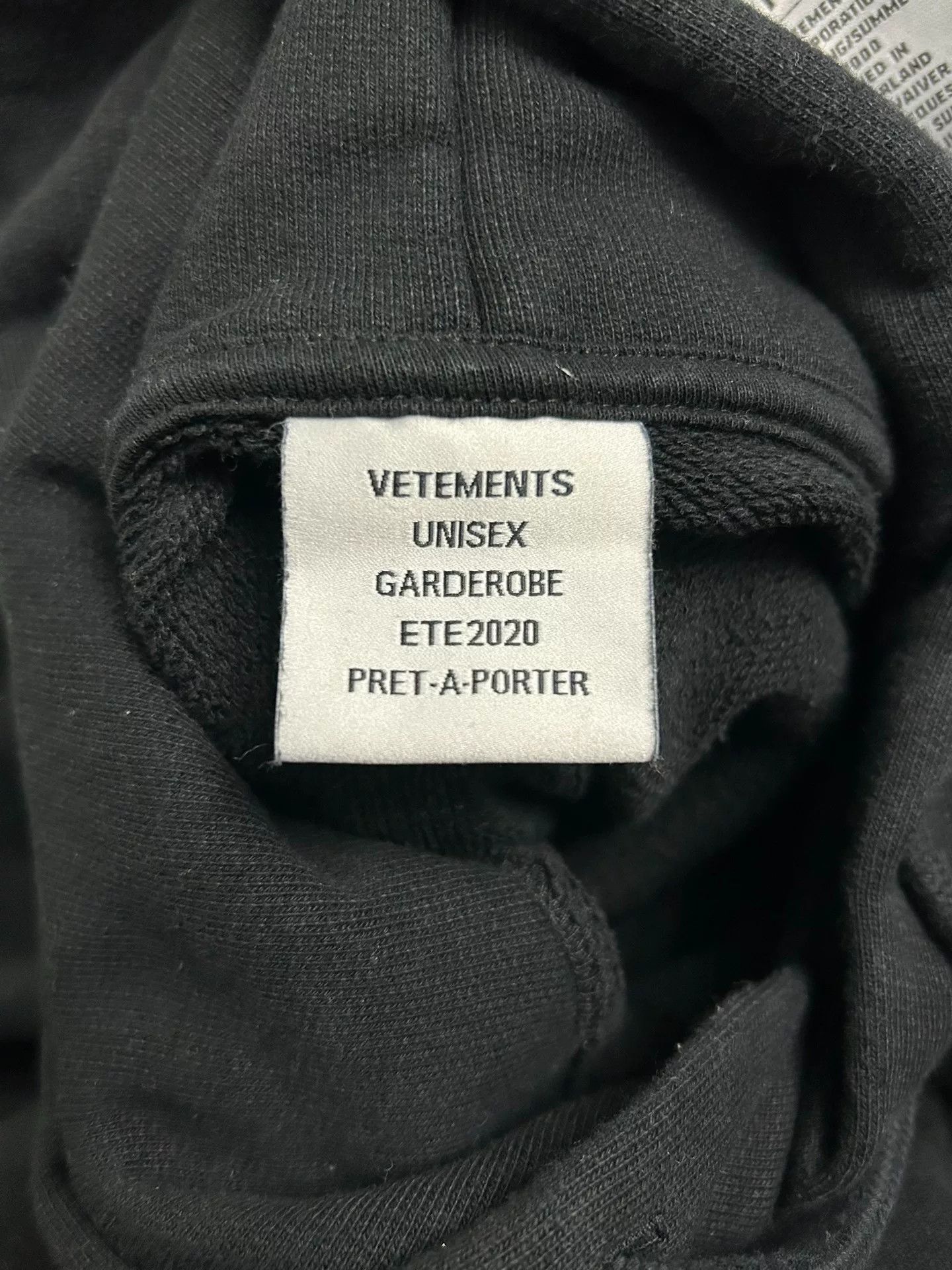 Vetements Vetements Logo Black Hoodie Size M Size US M / EU 48-50 / 2 - 5 Thumbnail