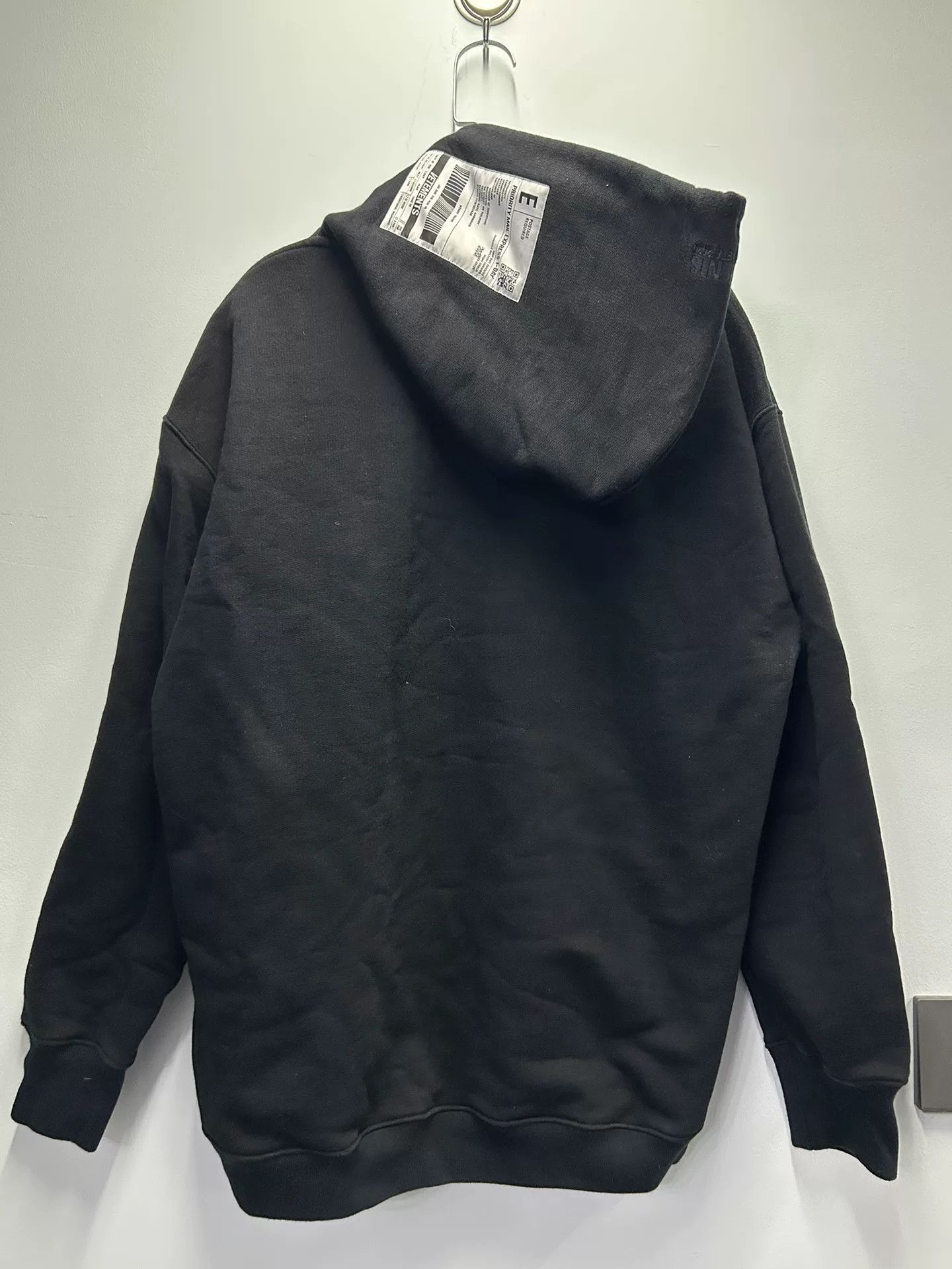 Vetements Vetements Logo Black Hoodie Size M Size US M / EU 48-50 / 2 - 3 Thumbnail