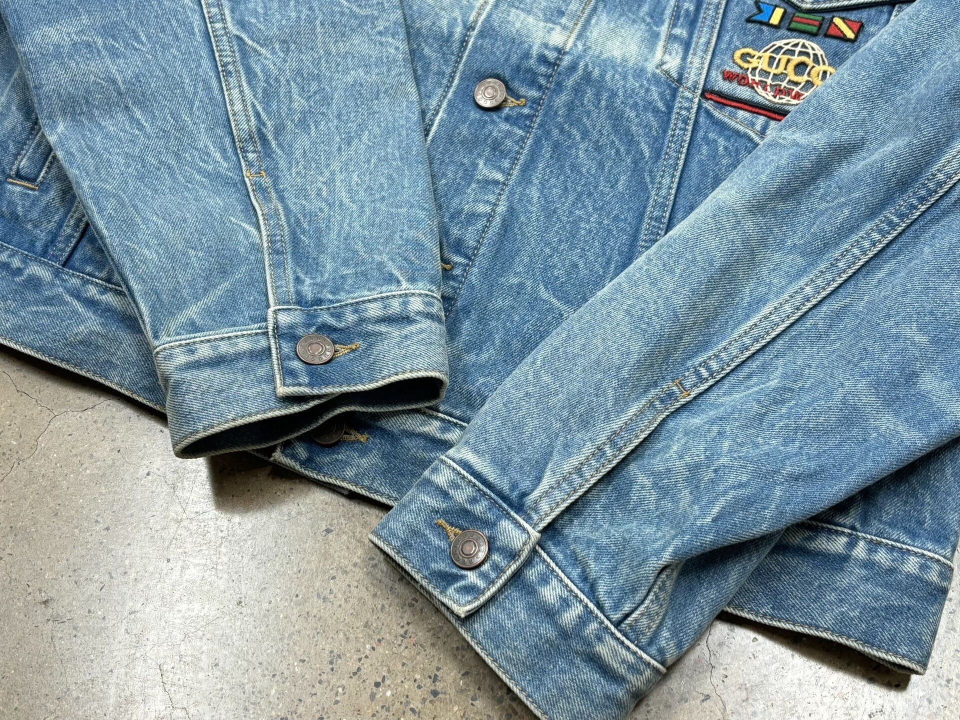Gucci Gucci Vintage Logo Denim Jacket Size US M / EU 48-50 / 2 - 7 Thumbnail