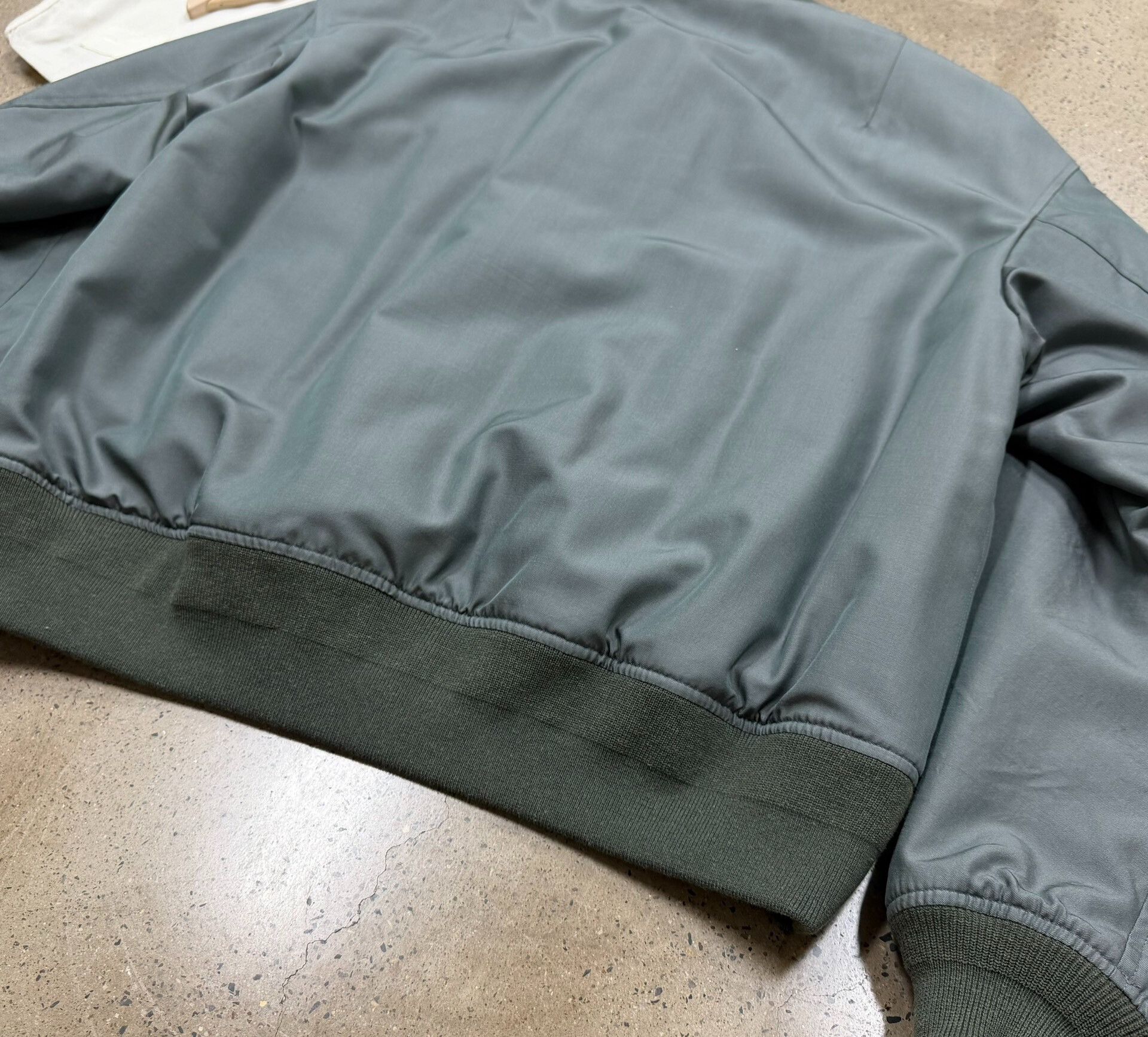 Visvim Visvim Thorson MA1 Silk Jacket Grey Size US L / EU 52-54 / 3 - 8 Thumbnail