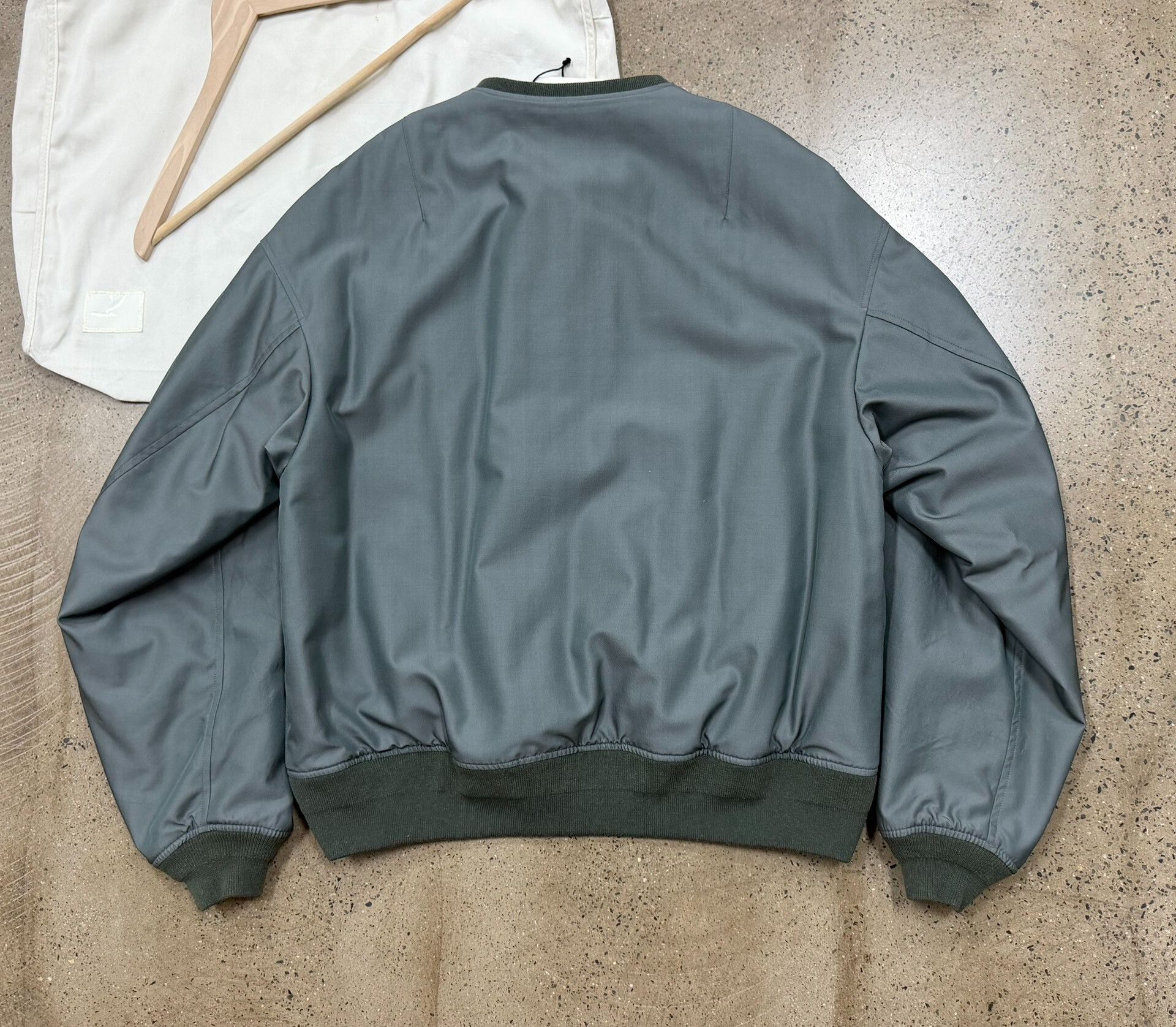 Visvim Visvim Thorson MA1 Silk Jacket Grey Size US L / EU 52-54 / 3 - 7 Thumbnail