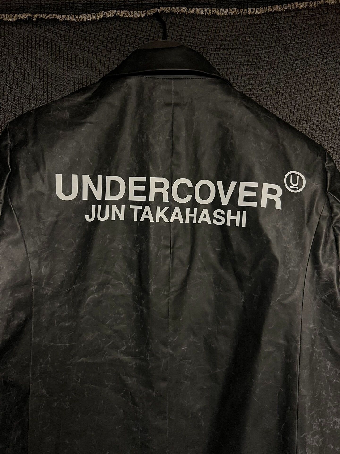 Undercover UNDERCOVER Black Wrinkled Logo Coat Size US M / EU 48-50 / 2 - 3 Thumbnail