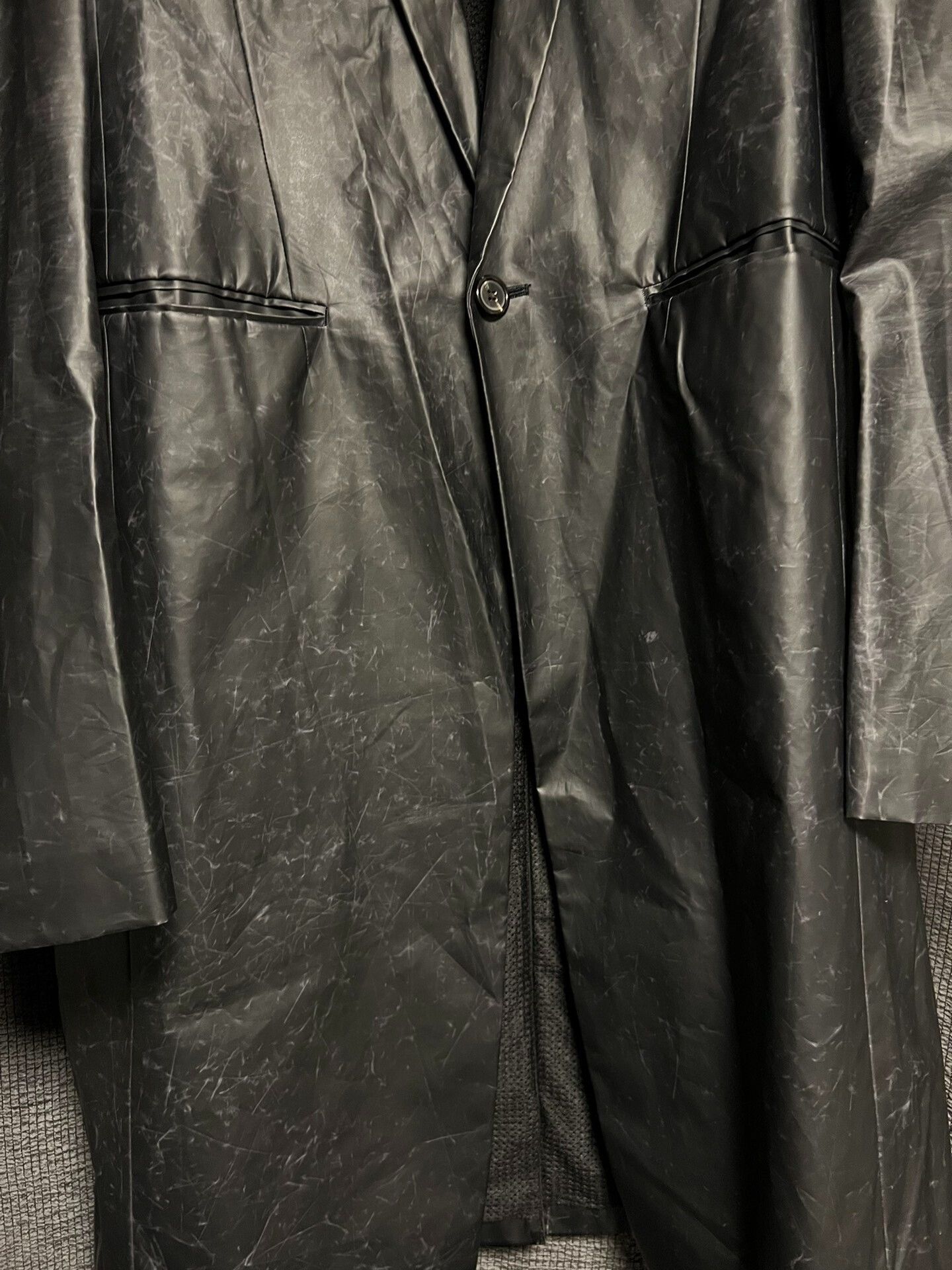 Undercover UNDERCOVER Black Wrinkled Logo Coat Size US M / EU 48-50 / 2 - 5 Thumbnail