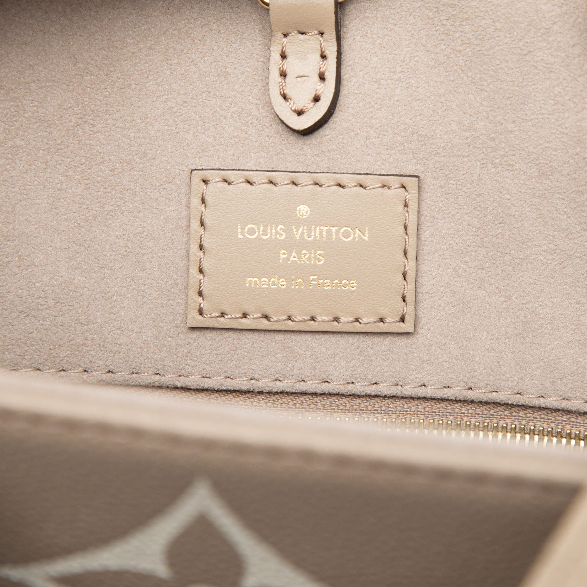 Louis Vuitton Louis Vuitton Bicolor Monogram Empreinte Giant Onthego MM Size ONE SIZE - 5 Thumbnail