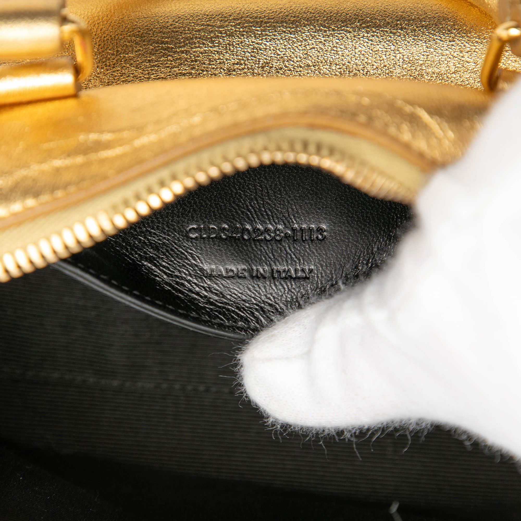 Yves Saint Laurent Yves Saint Laurent Toy Metallic Leather Classic Duffle Satchel Size ONE SIZE - 6 Thumbnail