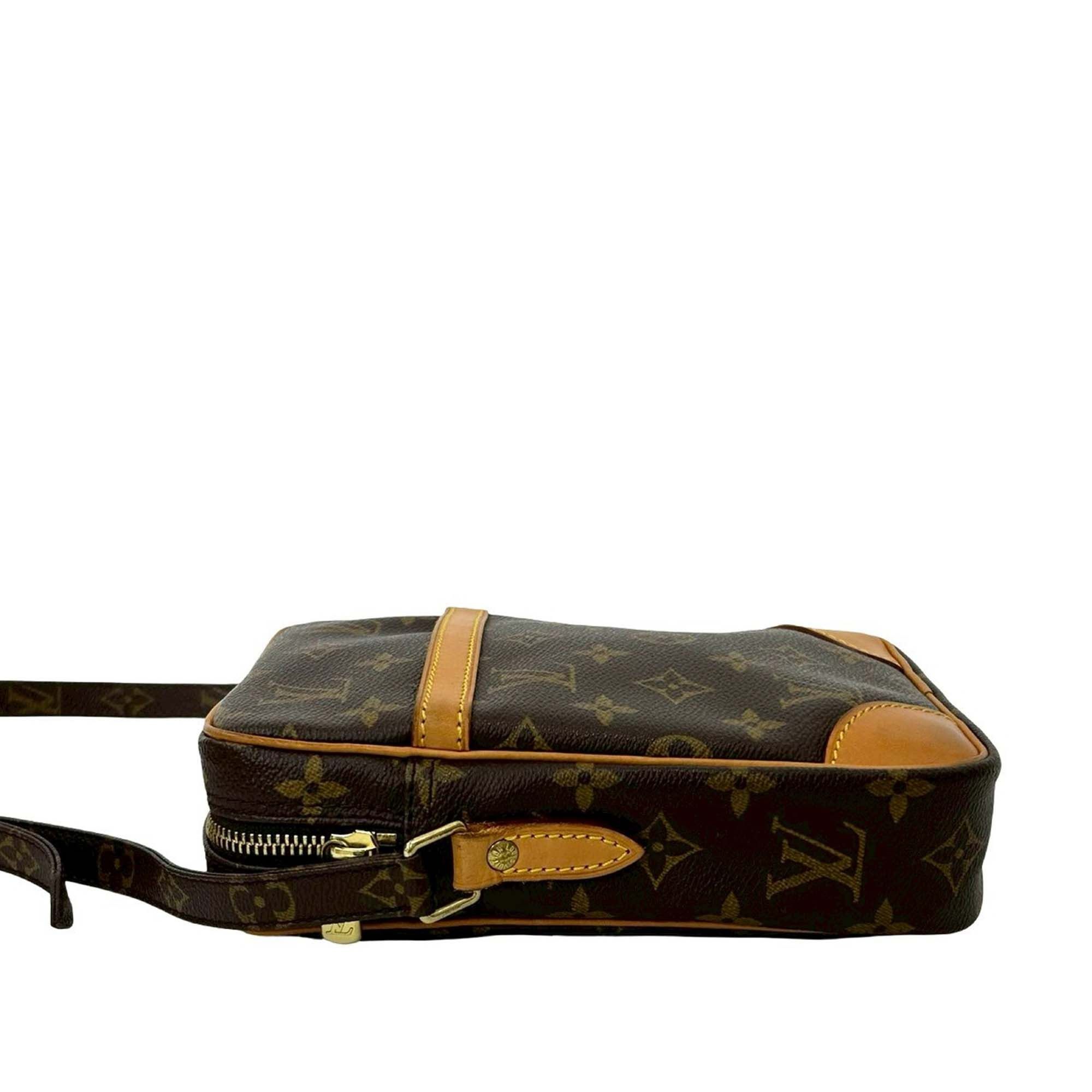 Louis Vuitton Louis Vuitton Monogram Danube Size ONE SIZE - 6 Thumbnail