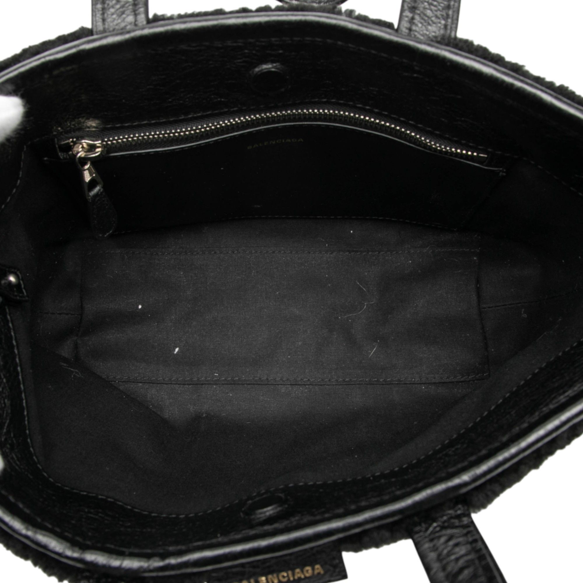 Balenciaga Balenciaga Small Shearling and Leather Barbes East West Shopper Tote Size ONE SIZE - 4 Thumbnail