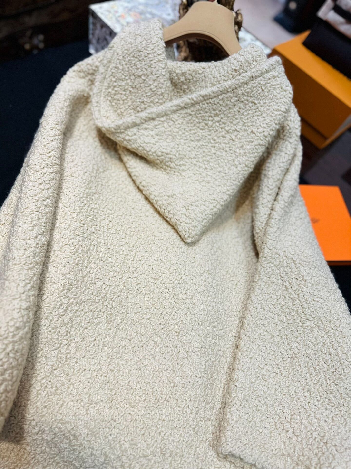 Celine Celine Horn Button Teddy Coat Size XS / US 0-2 / IT 36-38 - 7 Thumbnail