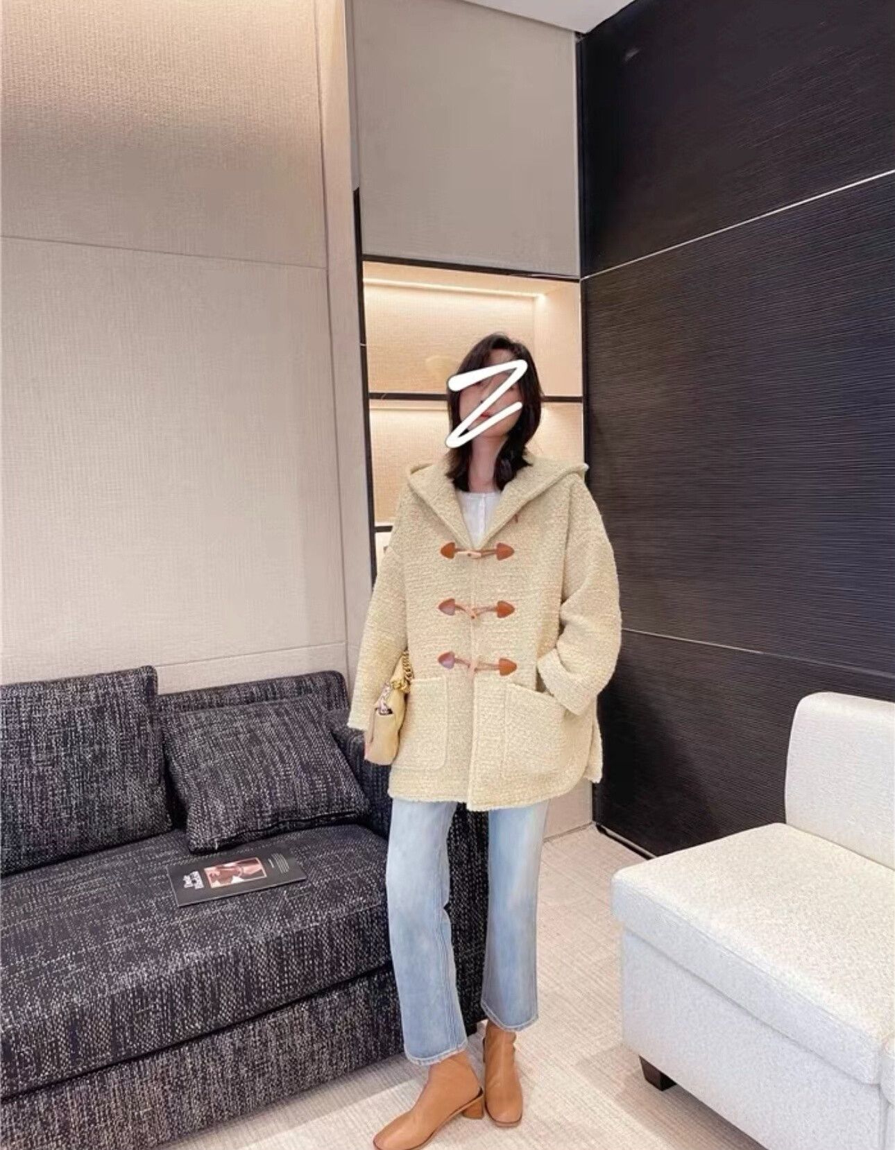 Celine Celine Horn Button Teddy Coat Size XS / US 0-2 / IT 36-38 - 2 Thumbnail