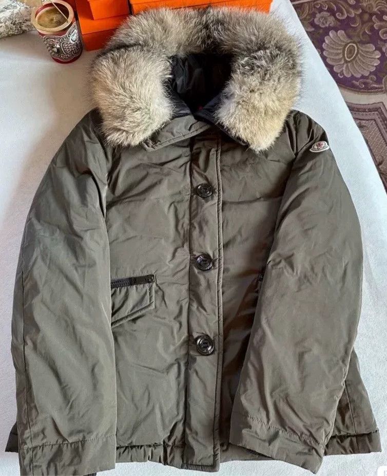 Moncler Moncler Malus Fur Collar Hooded Down Jacket Size XS / US 0-2 / IT 36-38 - 2 Thumbnail