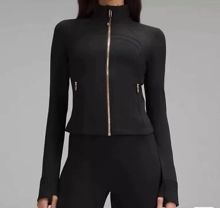 Lululemon Lululemon Define Short Nulu Black Gold Size XS / US 0-2 / IT 36-38 - 2 Thumbnail