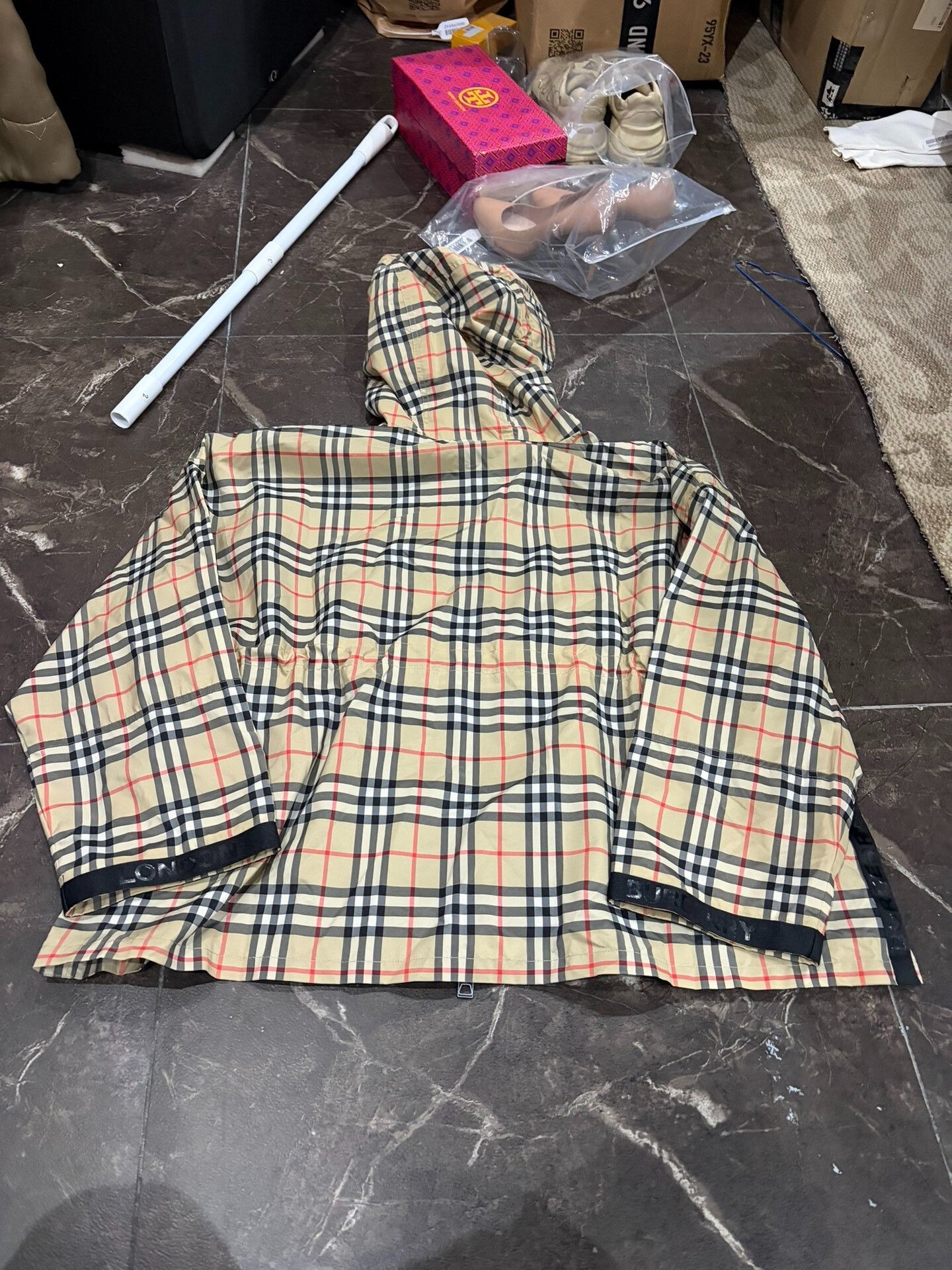 Burberry Burberry Check Logo Hooded Jacket Size XS / US 0-2 / IT 36-38 - 7 Thumbnail