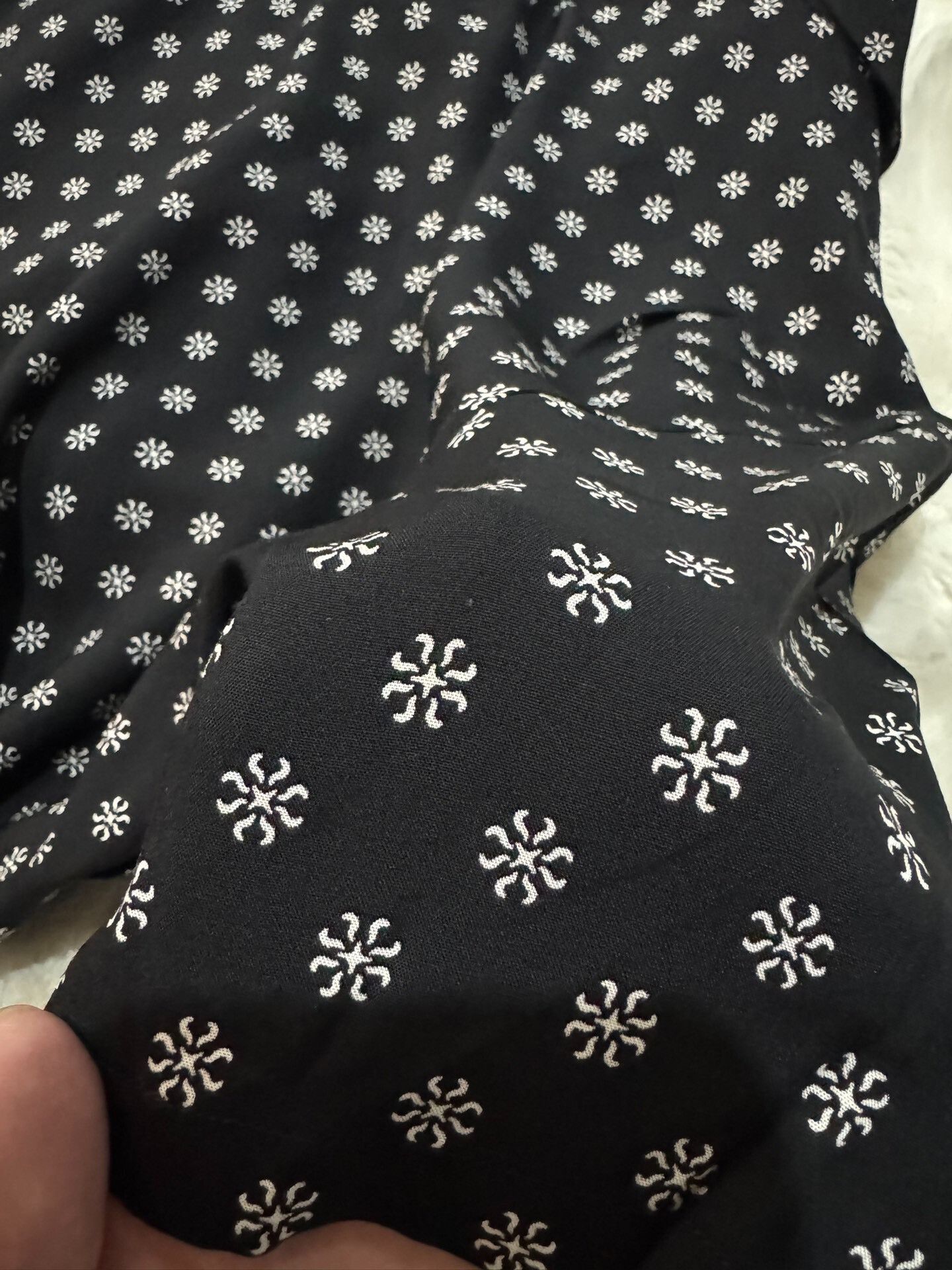 Saint Laurent Paris Saint Laurent Snowflake Shark Collar Shirt Size US M / EU 48-50 / 2 - 9 Thumbnail