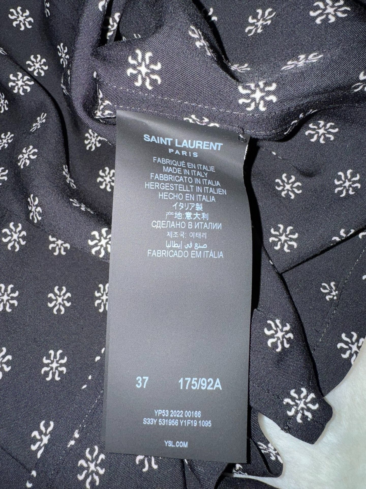 Saint Laurent Paris Saint Laurent Snowflake Shark Collar Shirt Size US M / EU 48-50 / 2 - 7 Thumbnail