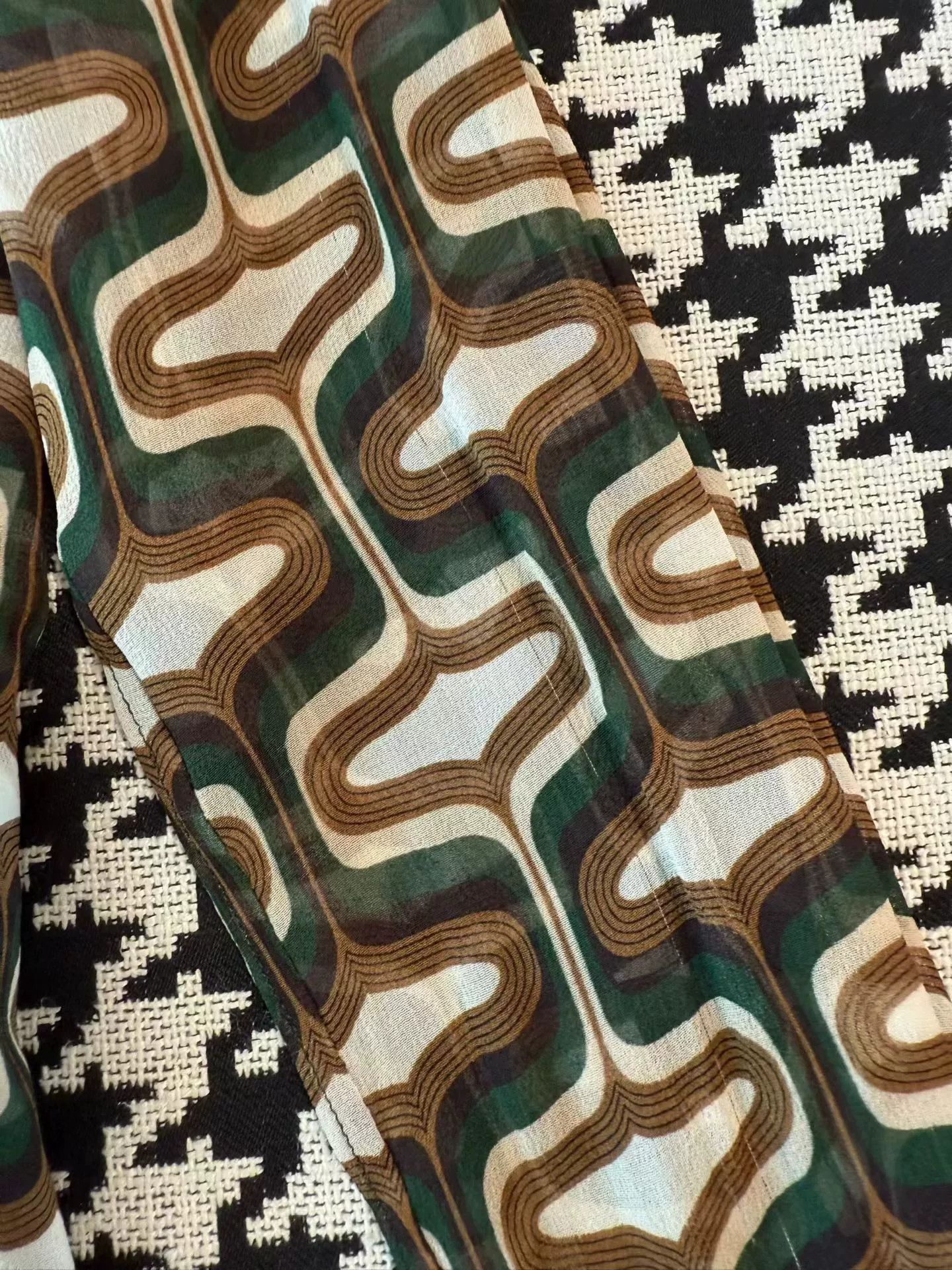 Celine Celine Silk Blouse with Sash Size S / US 4 / IT 40 - 7 Thumbnail