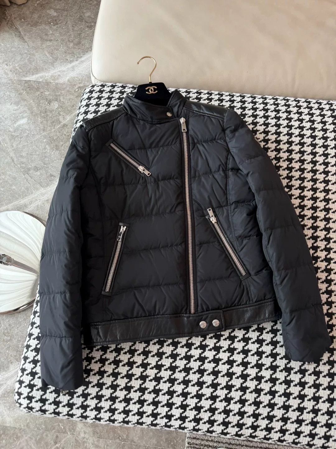 Prada Prada Triangle Logo Patchwork Down Jacket Size M / US 6-8 / IT 42-44 - 2 Thumbnail