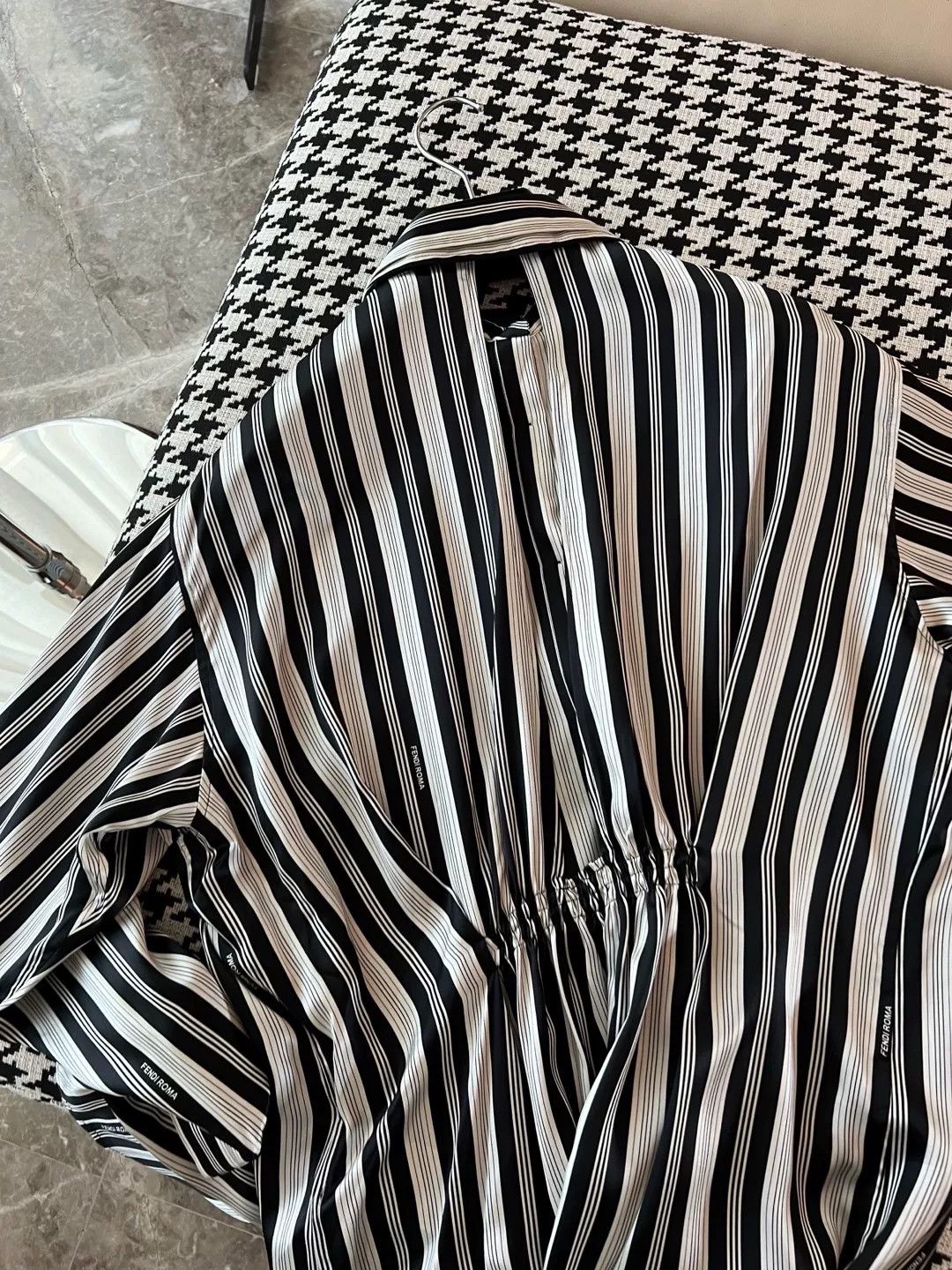 Fendi Fendi Silk Stripe Shirt Dress Size S / US 4 / IT 40 - 4 Thumbnail
