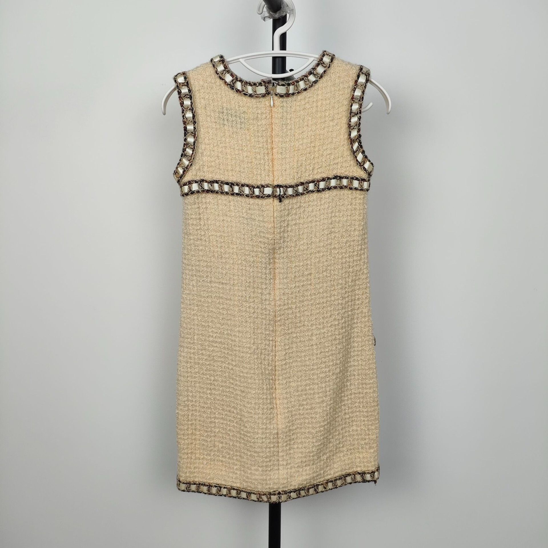 Chanel Chanel Beige Knit Sleeveless Dress 34 Size XXS / US 00 / IT 34 - 2 Thumbnail