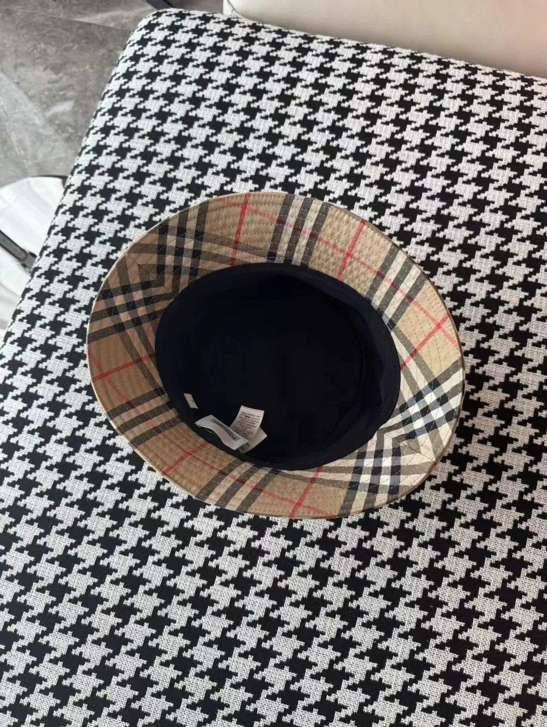 Burberry Burberry Classic Check Bucket Hat Size ONE SIZE - 4 Thumbnail