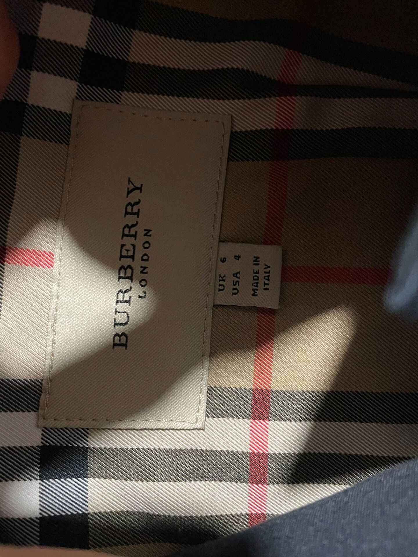 Burberry Burberry Black Short Coat UK6 Size XS / US 0-2 / IT 36-38 - 2 Thumbnail