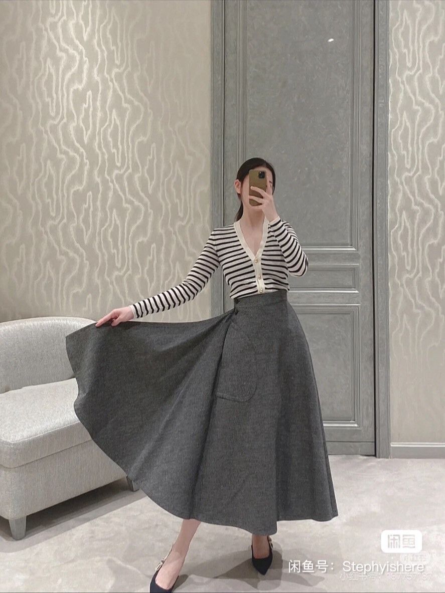 Dior Dior Linen Stripe Gold Button Cardigan Size XXS / US 00 / IT 34 - 7 Thumbnail