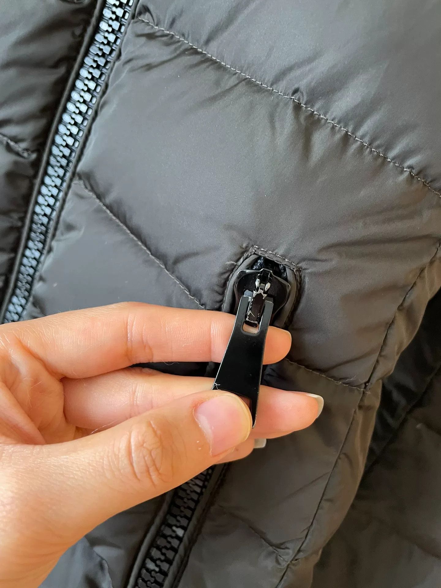 Moncler Moncler Slim Fit Down Jacket Size US S / EU 44-46 / 1 - 3 Thumbnail