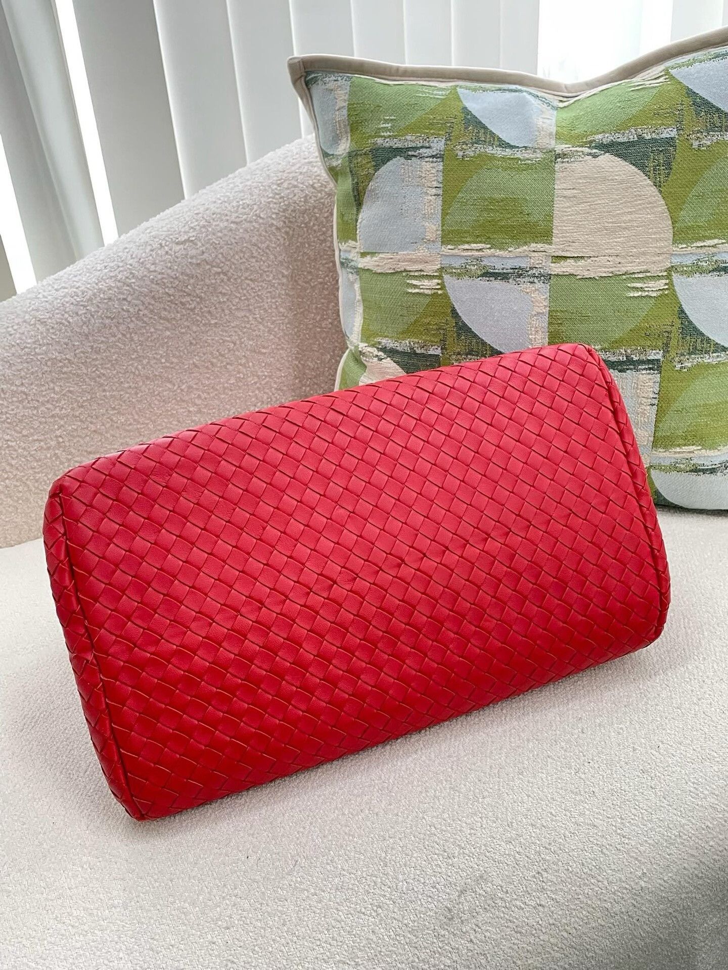 Bottega Veneta BV Red Woven Leather Large Handbag Size ONE SIZE - 4 Thumbnail