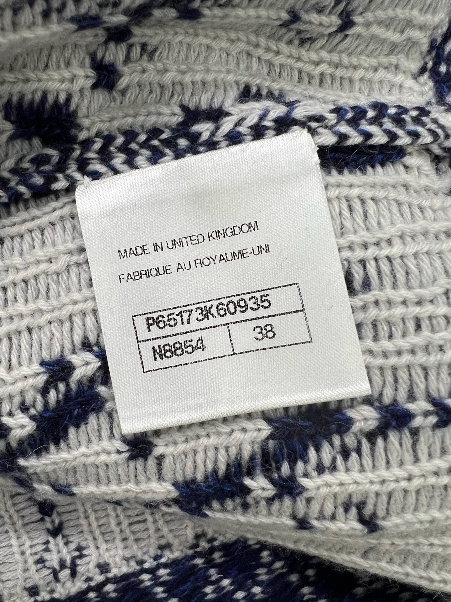 Chanel Chanel No.5 Letter Cashmere Cardigan Size S / US 4 / IT 40 - 6 Thumbnail