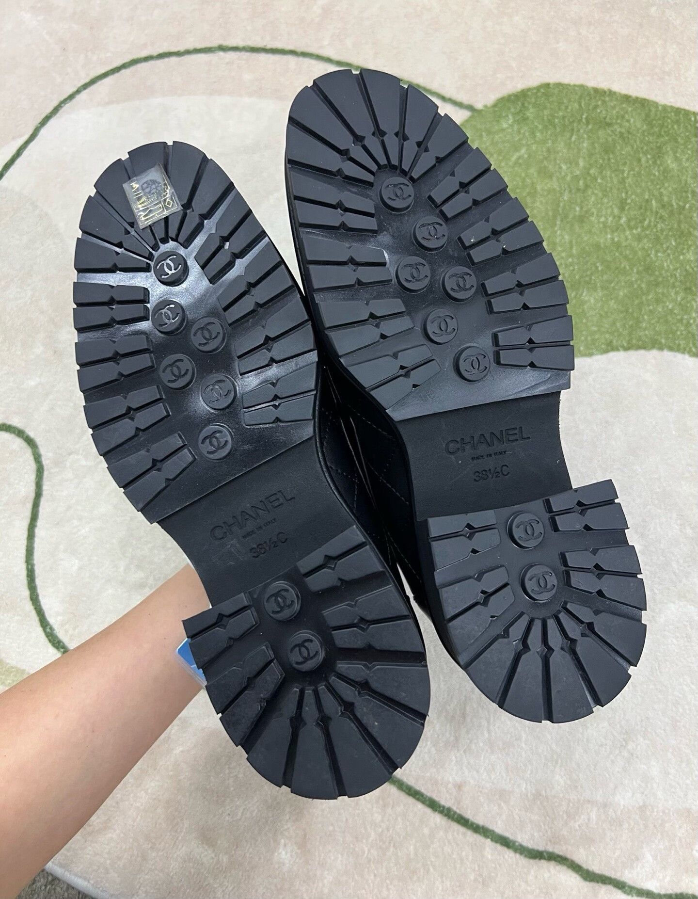 Chanel Chanel Black Quilted Platform Loafers Size US 7.5 / IT 37.5 - 6 Thumbnail
