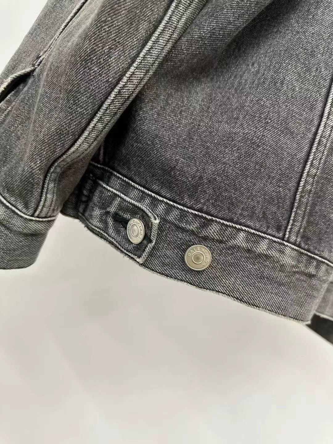 Balenciaga Balenciaga Black Asymmetric Denim Jacket Size XXS / US 00 / IT 34 - 4 Thumbnail