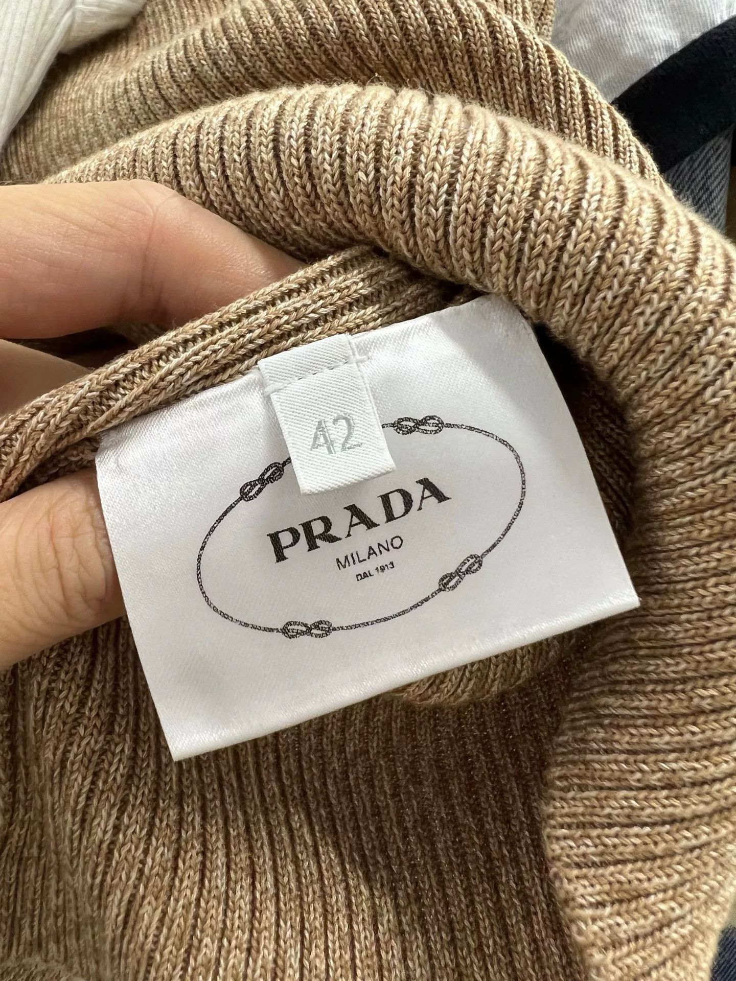 Prada Prada Khaki Triangle Logo Knit Vest Size M / US 6-8 / IT 42-44 - 4 Thumbnail