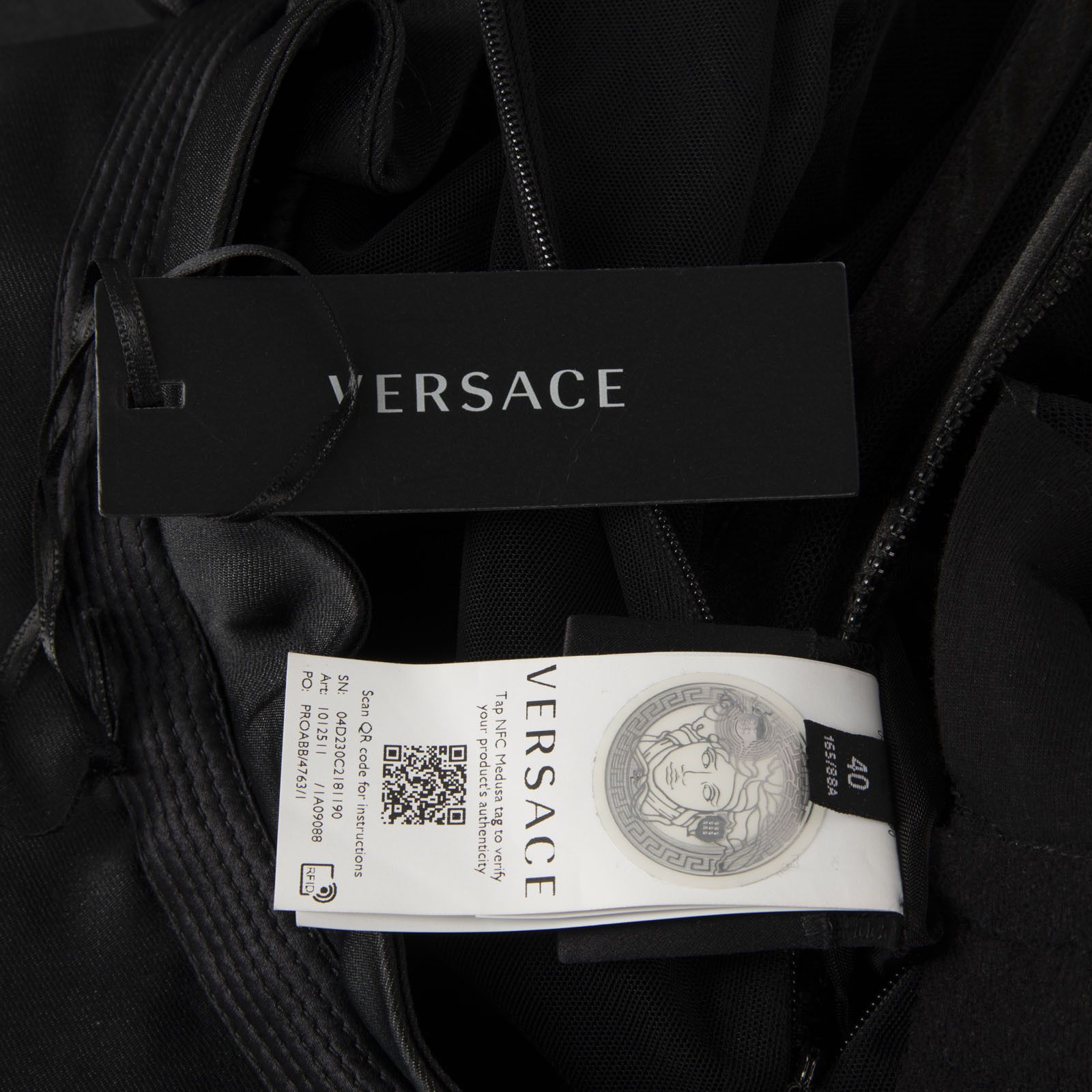 Versace F/W2023 Black Medusa ’95 Duchess Gown Size S / US 4 / IT 40 - 7 Thumbnail