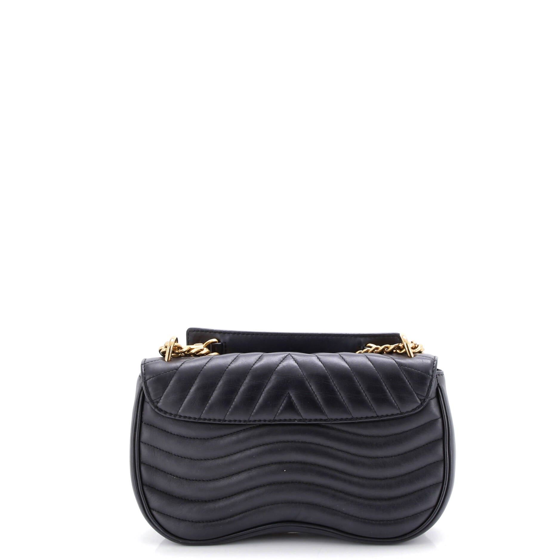 Louis Vuitton New Wave Chain Bag Size ONE SIZE - 3 Thumbnail