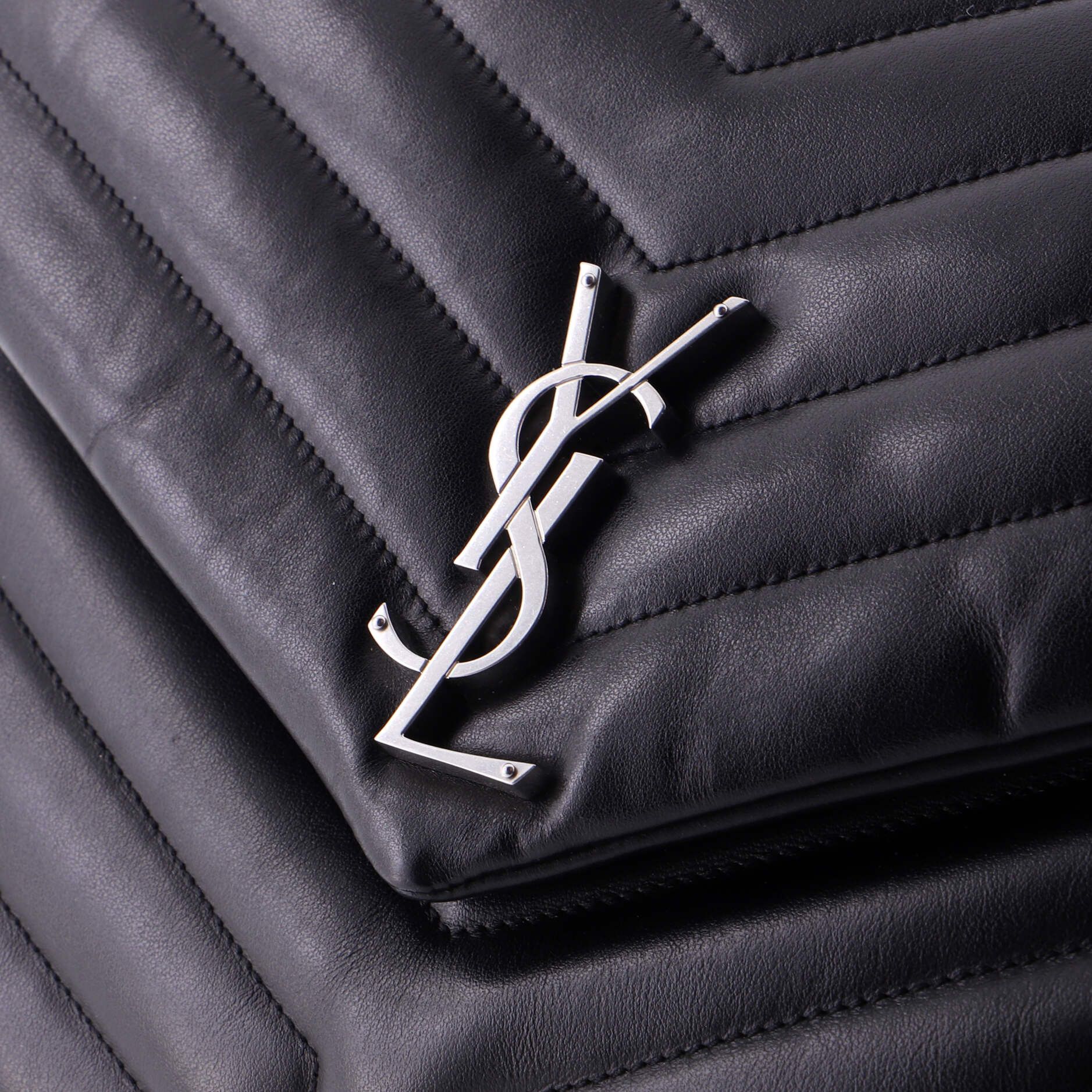 Saint Laurent Paris Loulou Shoulder Bag Size ONE SIZE - 8 Thumbnail