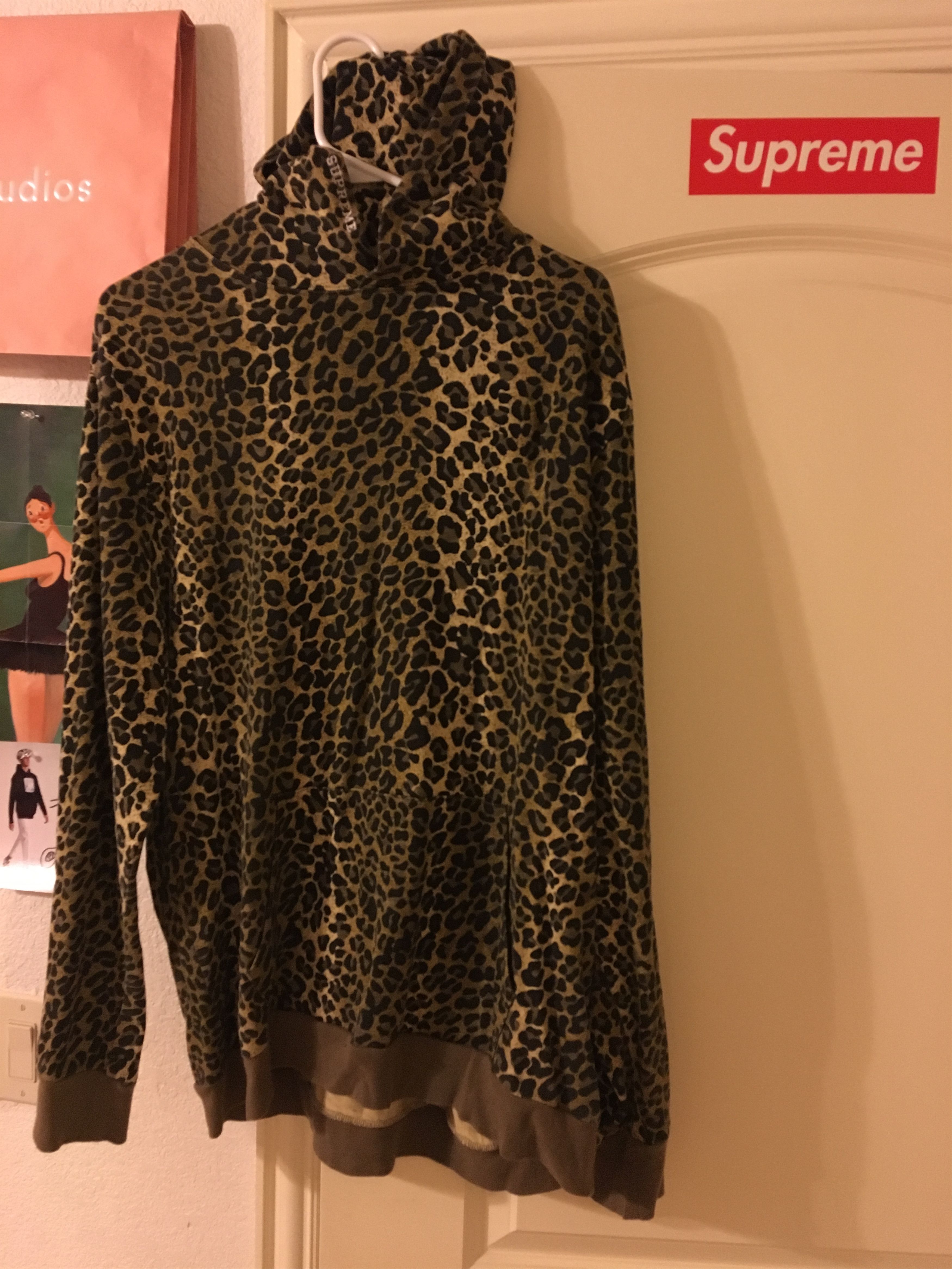 Supreme mini harvard hoodie deals